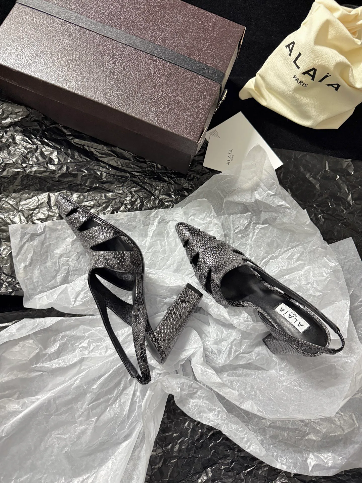 Босоножки Женские Alaia 9476102