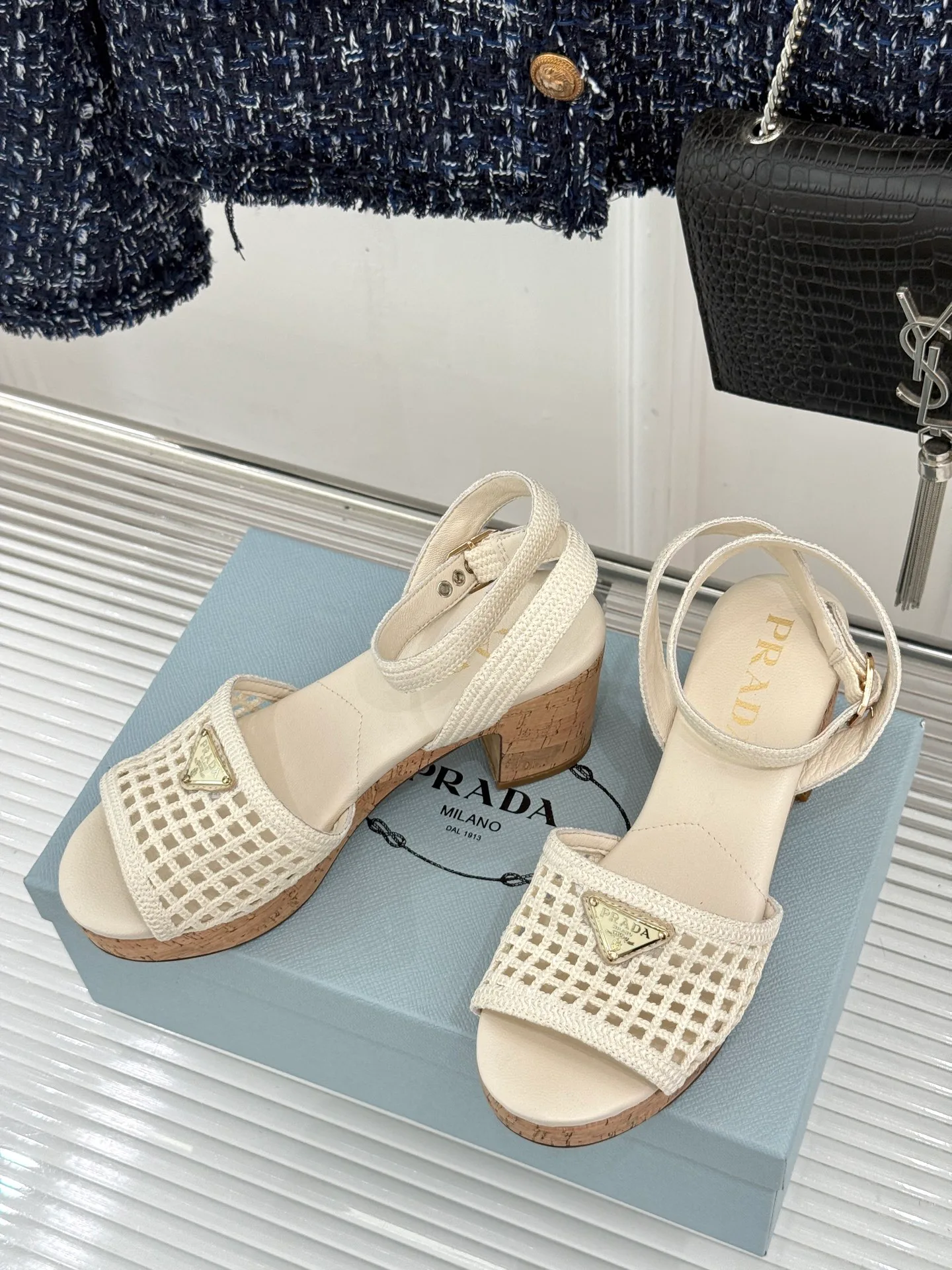 Босоножки Женские Prada 17467512