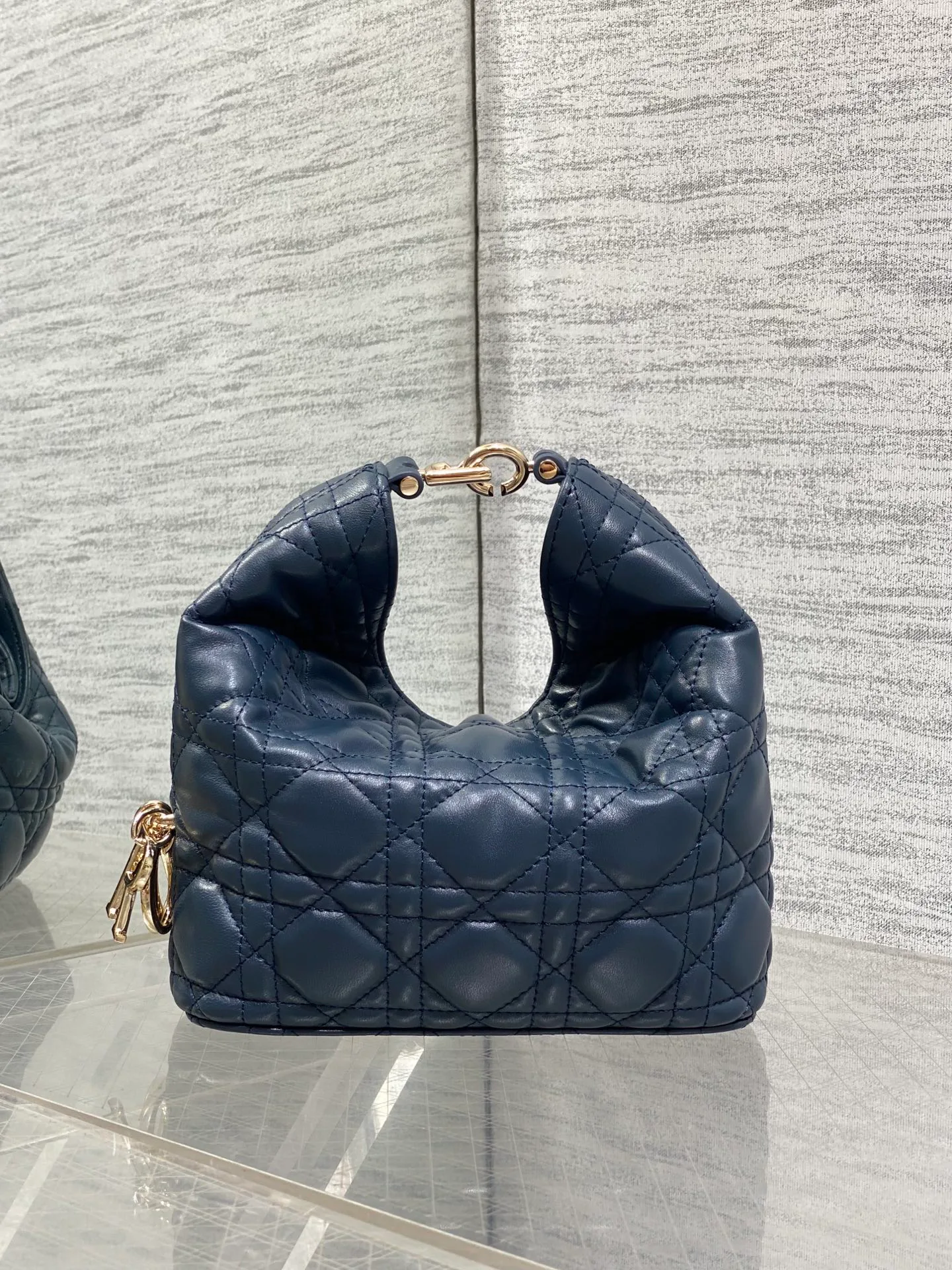 Классические Сумки Женские Christian Dior 18242117