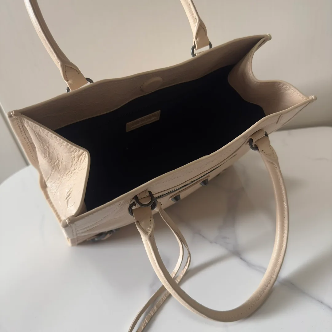 Классические Сумки Женские Balenciaga 11872237