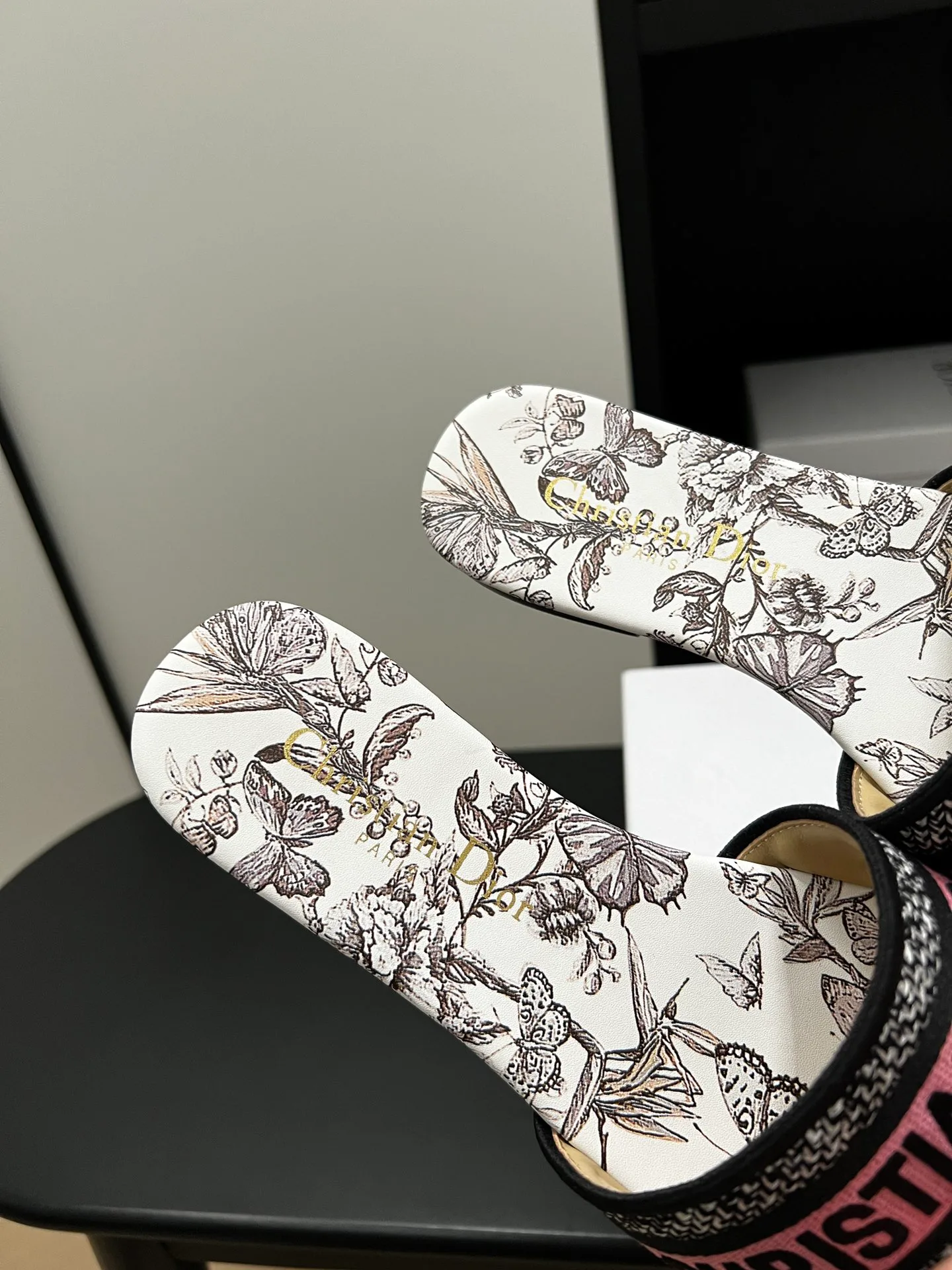 Шлепанцы Женские Christian Dior 11884667