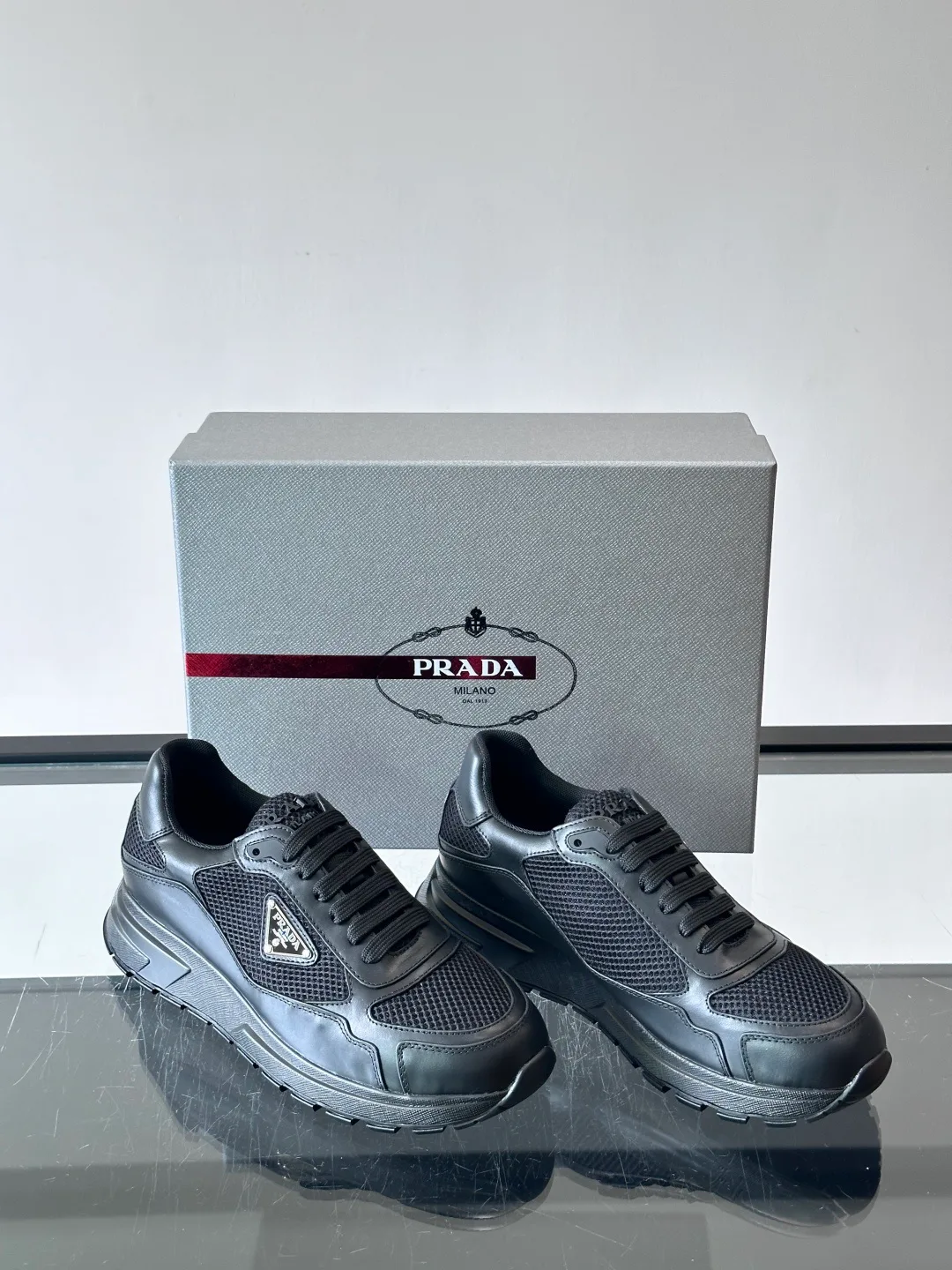 Кроссовки Мужские Prada 18872006