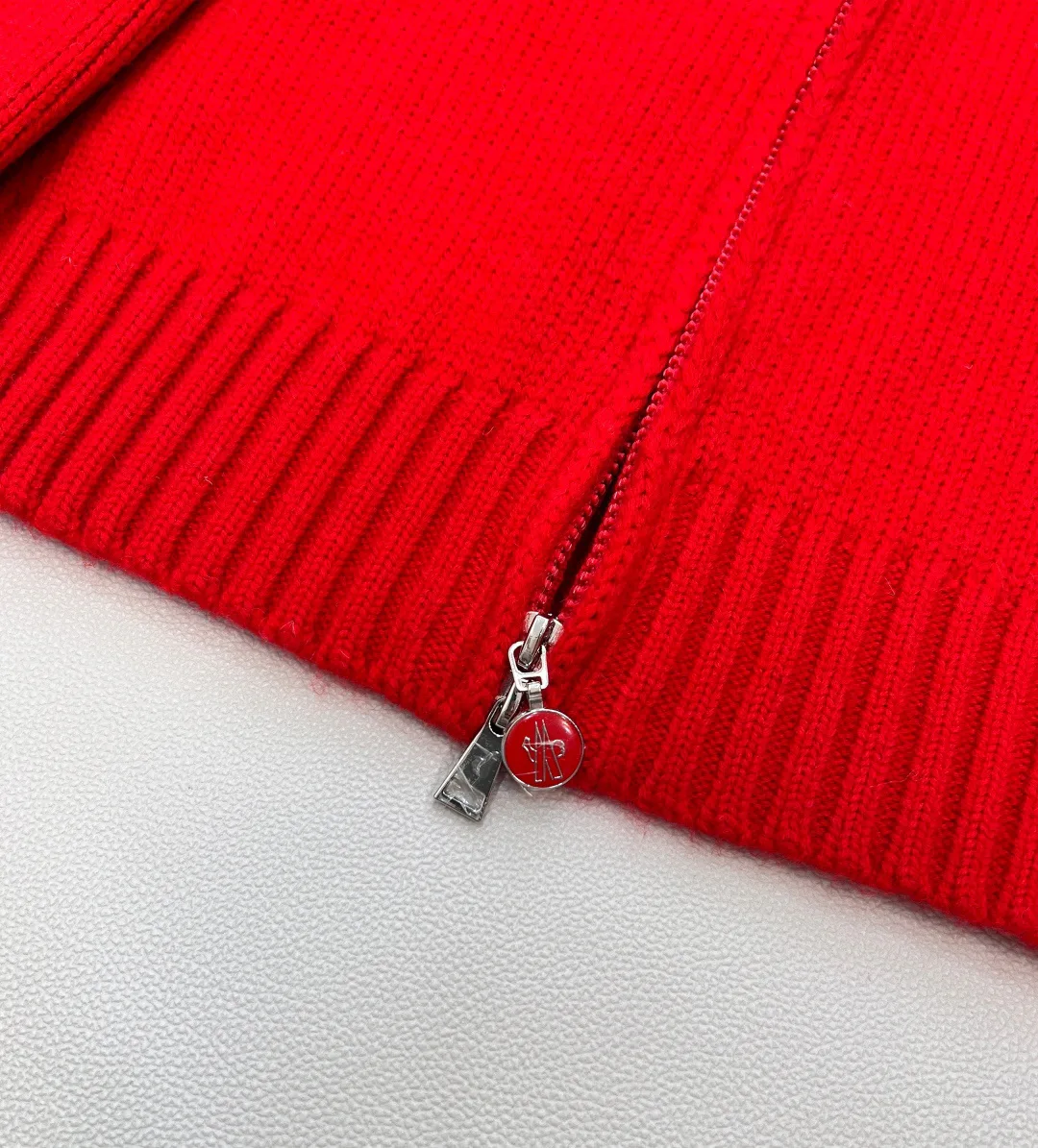 Джемперы И Свитеры Женские Moncler 1149784
