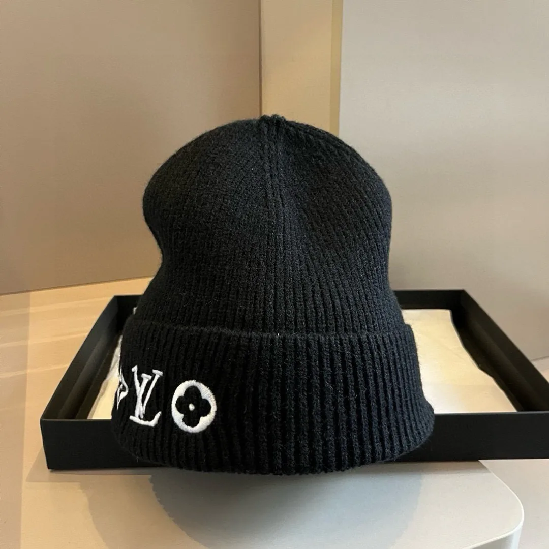 Головные Уборы Louis Vuitton 115072