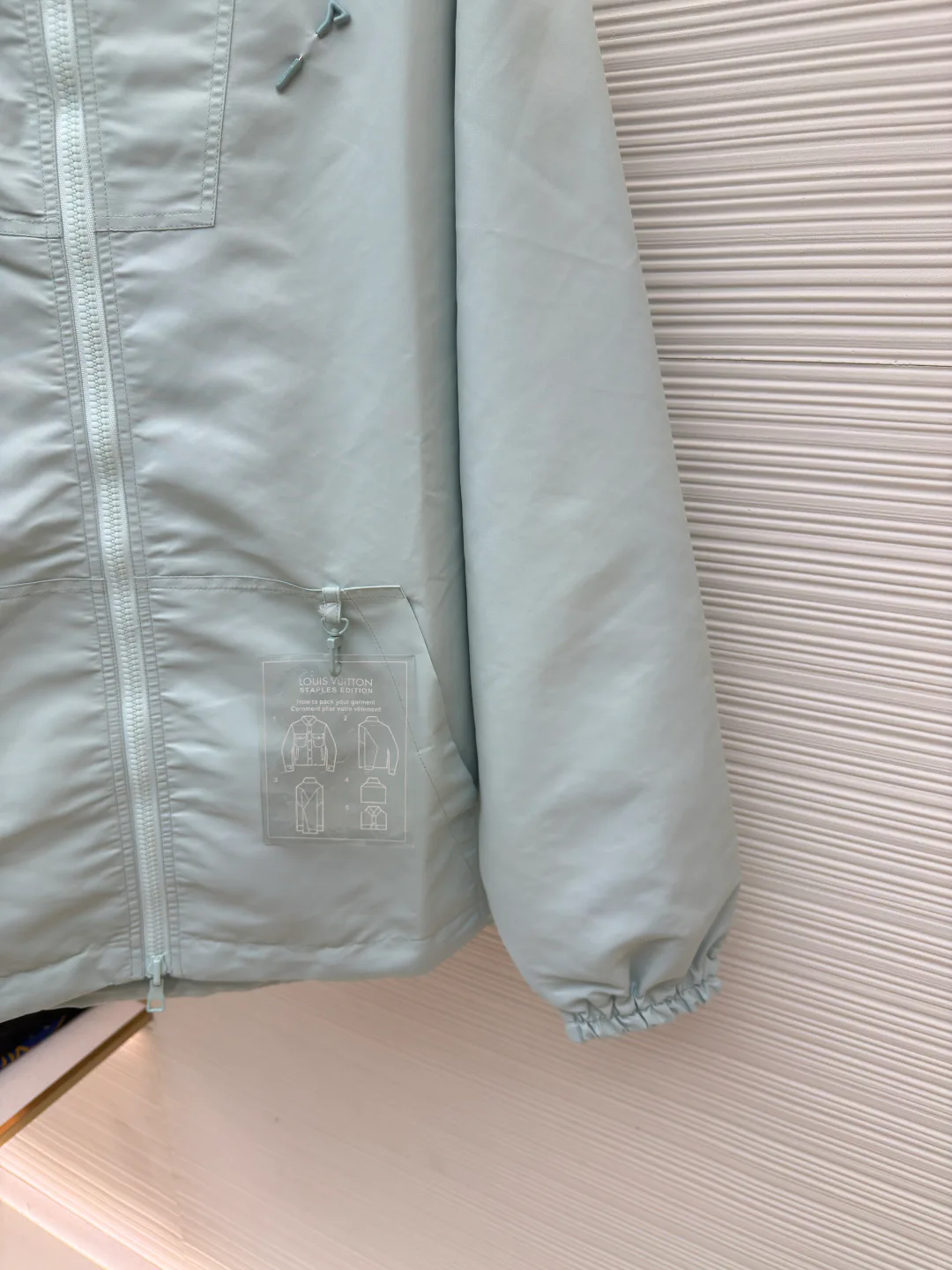 Куртки И Пуховики Мужские Louis Vuitton 9693475