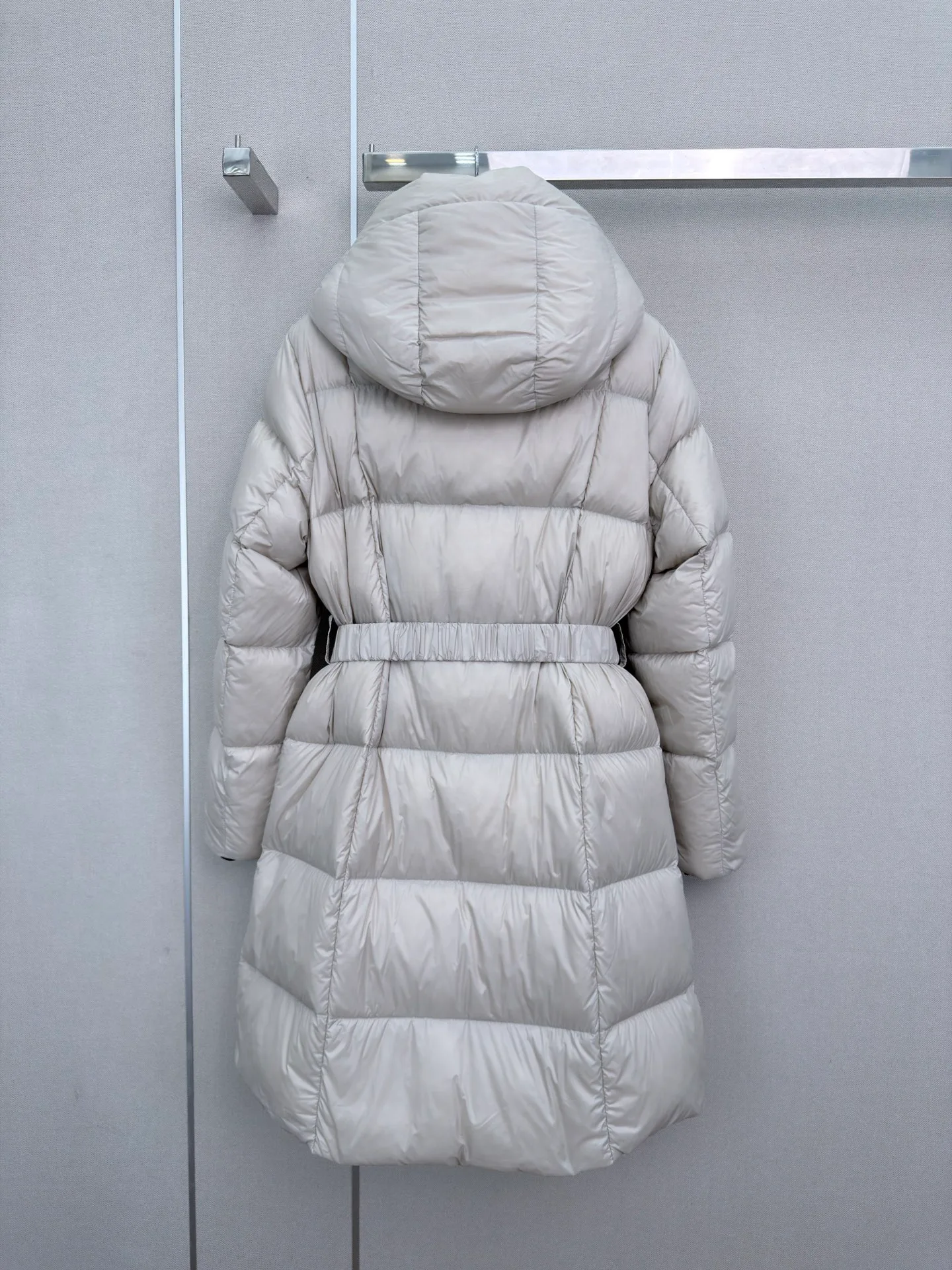 Куртки И Пуховики Женские Prada 18108886