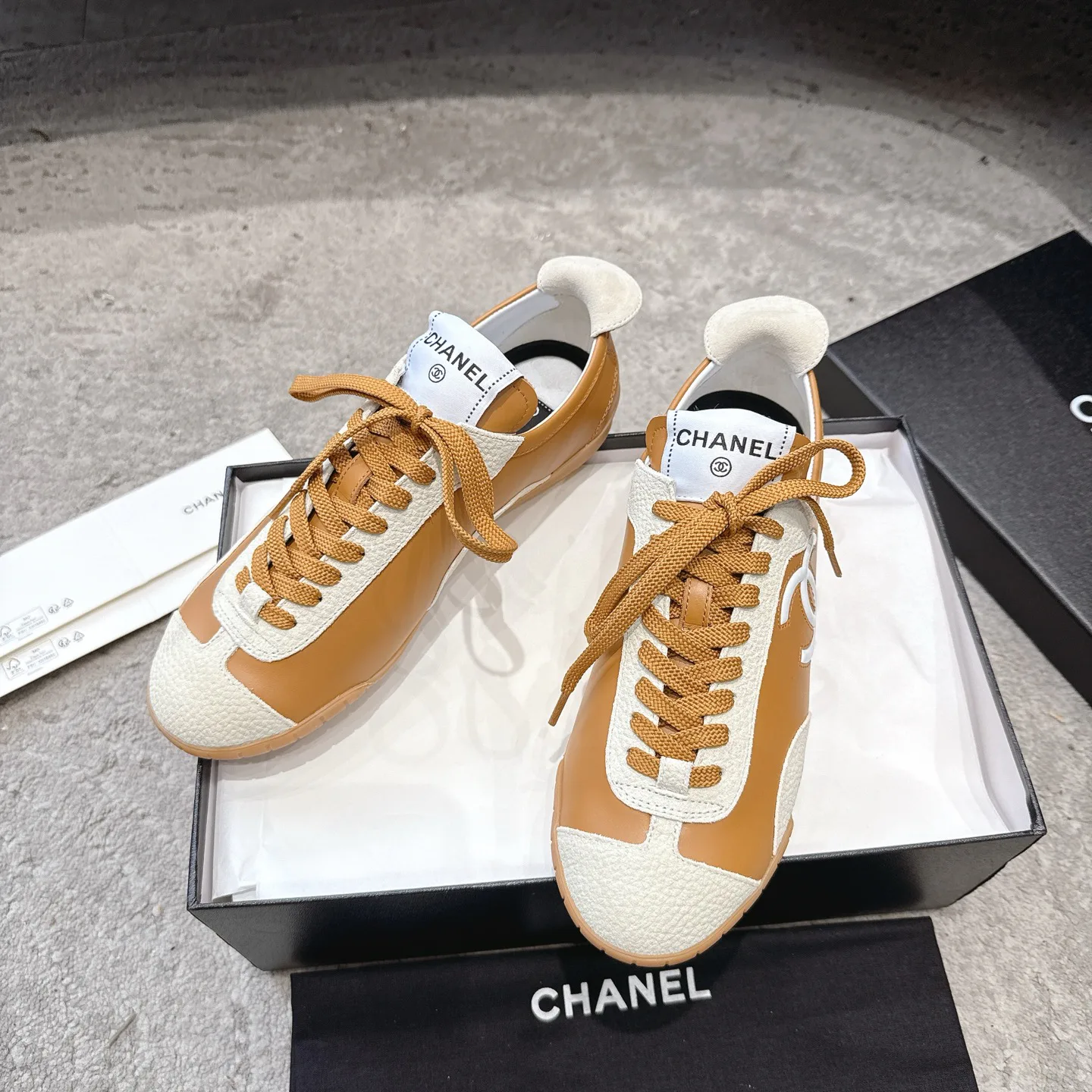 Кроссовки Женские Chanel 11407458