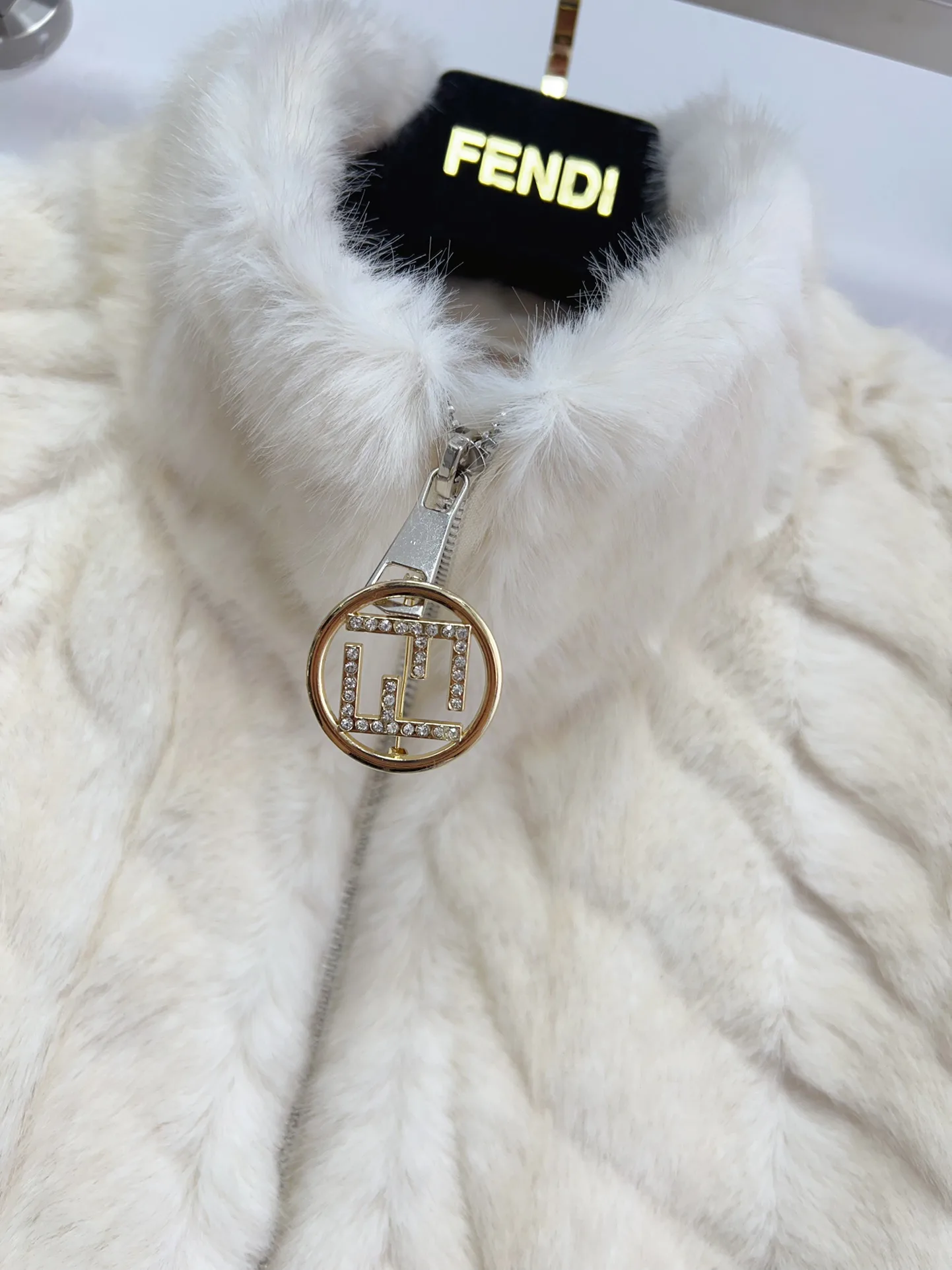 Куртки И Пуховики Женские Fendi 856083