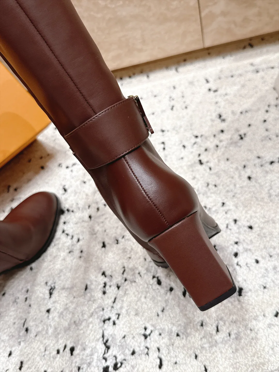 Сапоги Женские Louis Vuitton 19068983