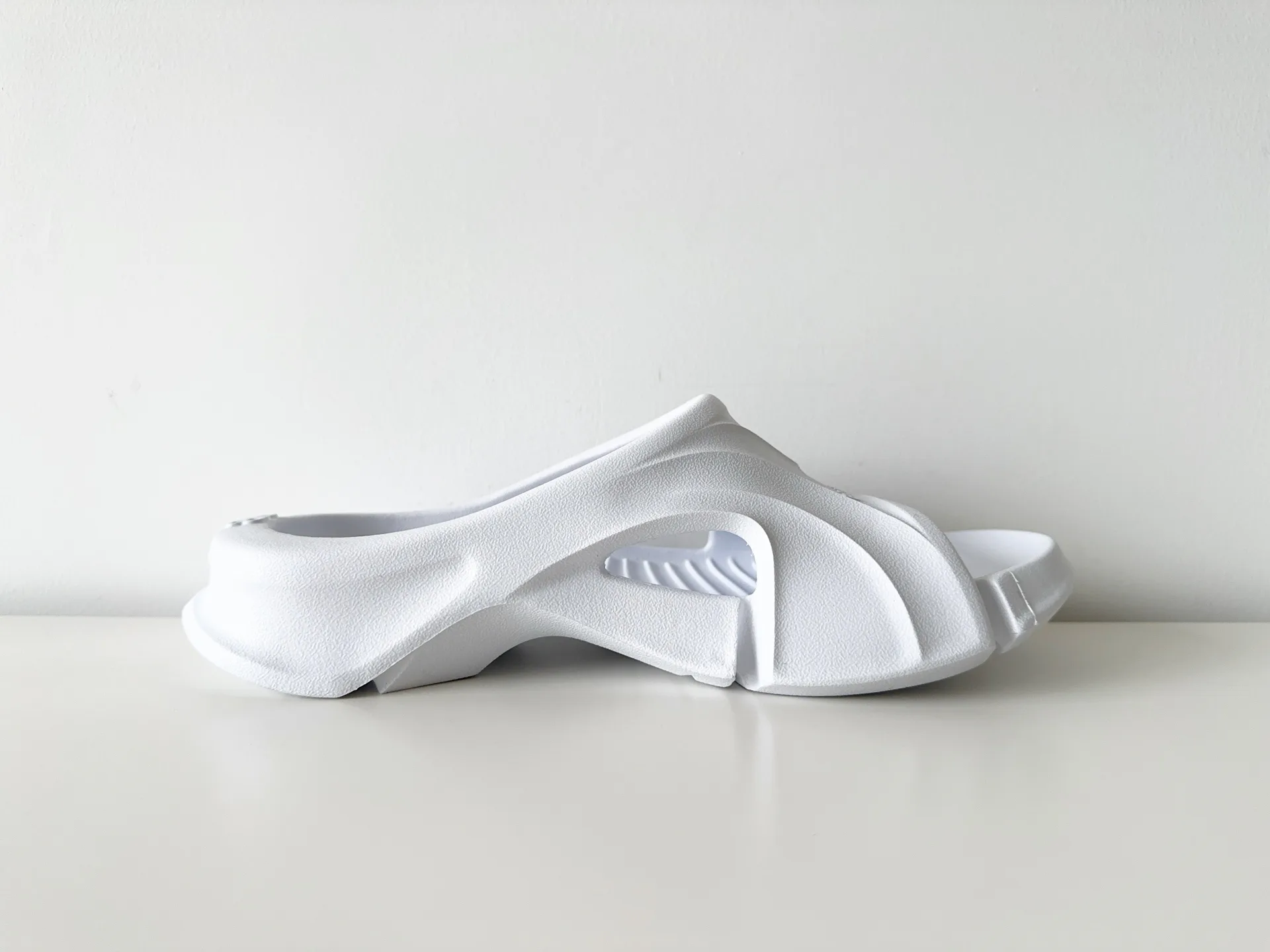 Шлепанцы Женские Balenciaga 907495