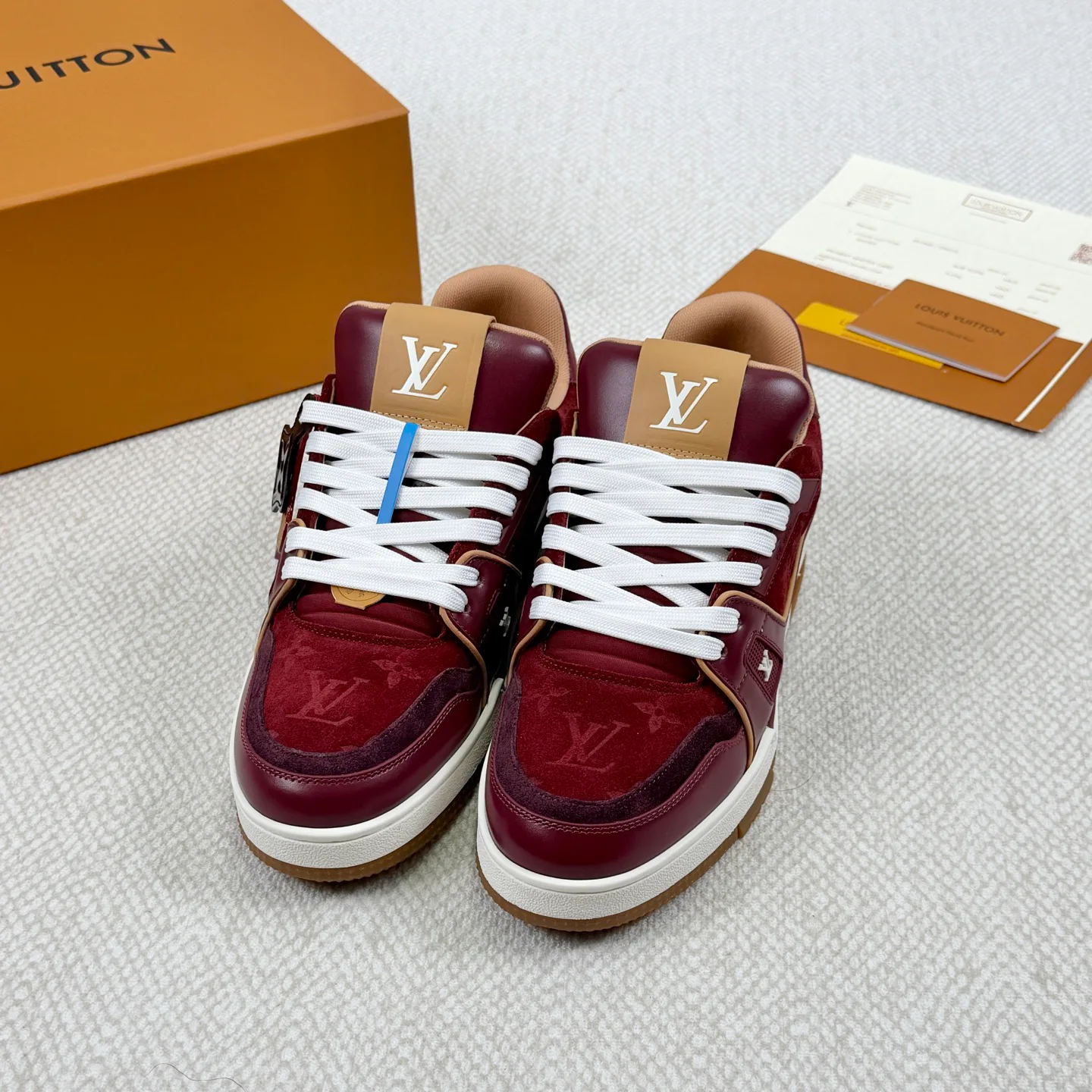 Кроссовки Женские Louis Vuitton 18892474