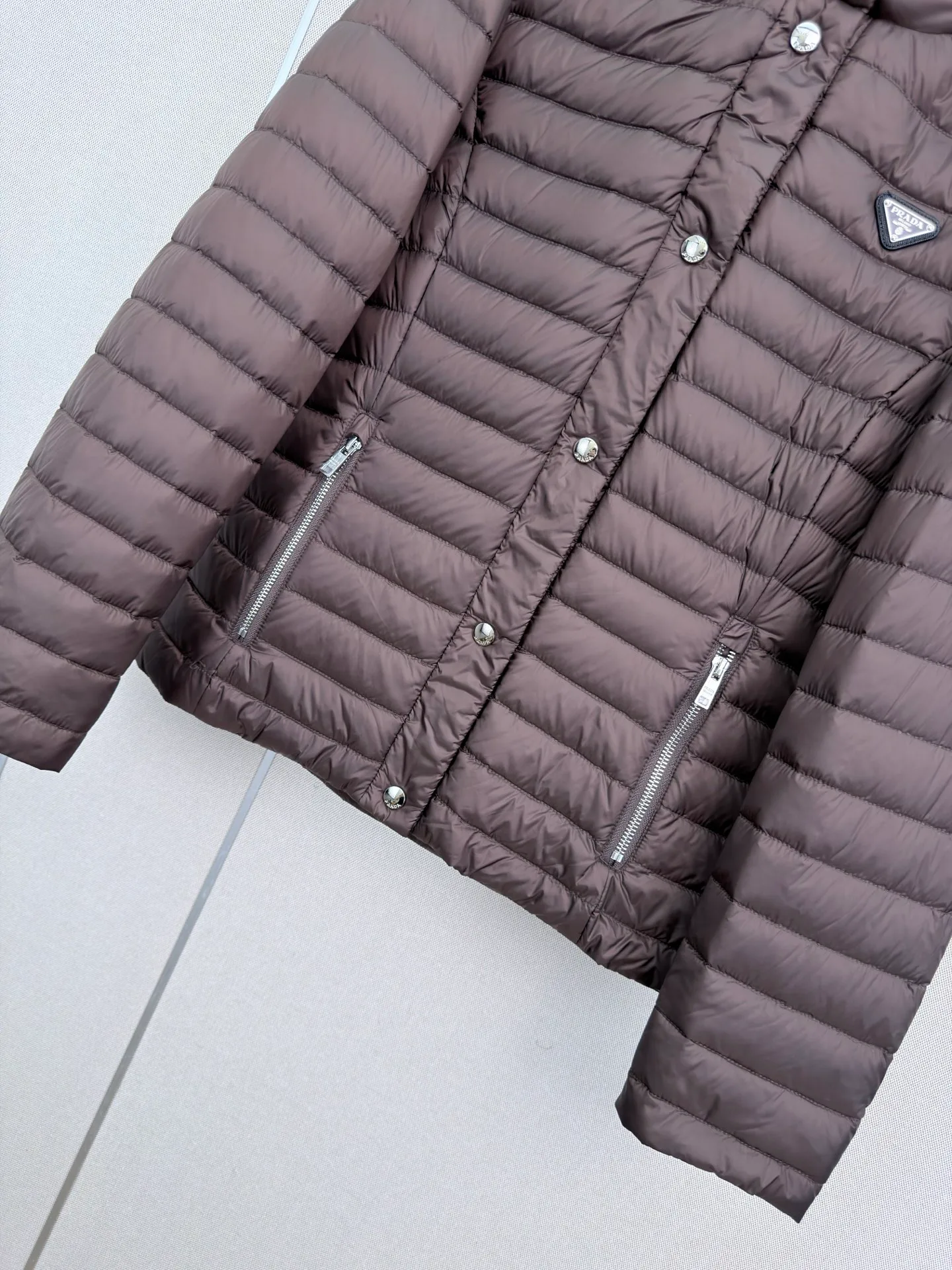 Куртки И Пуховики Женские Prada 18185818