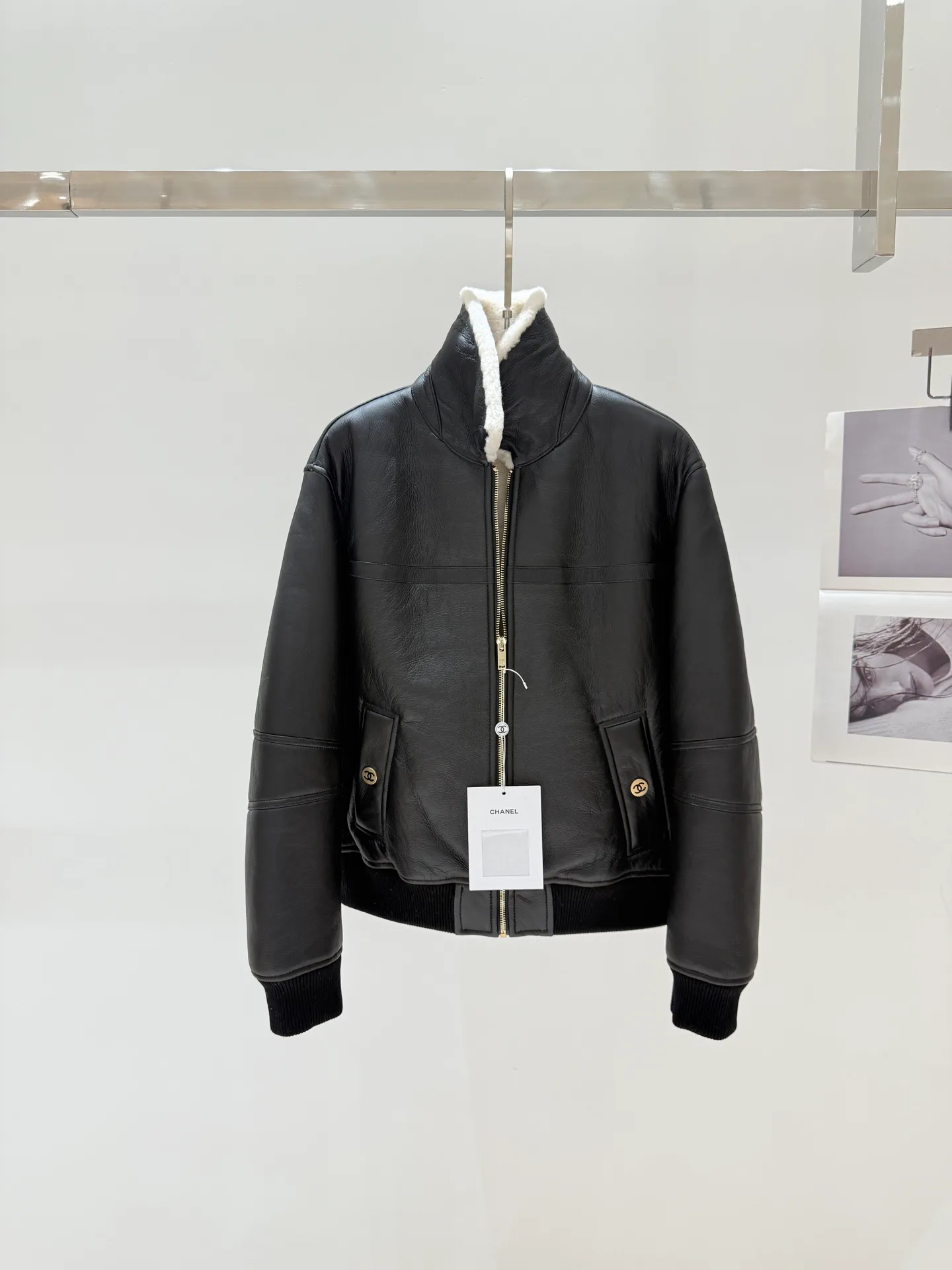 Кожаные Куртки И Дублёнки Женские Chanel 17943292