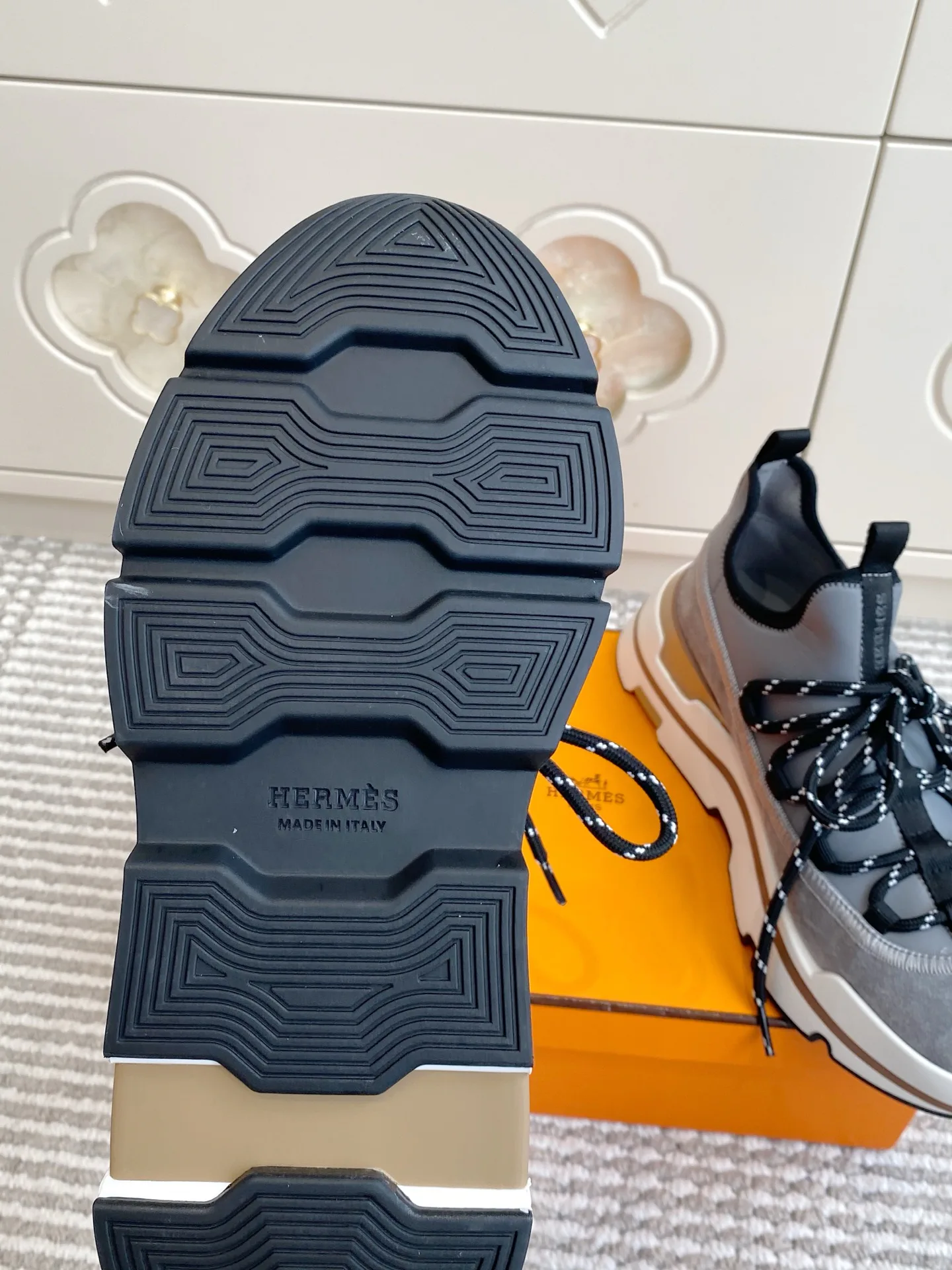 Кроссовки Мужские Hermes 17527389