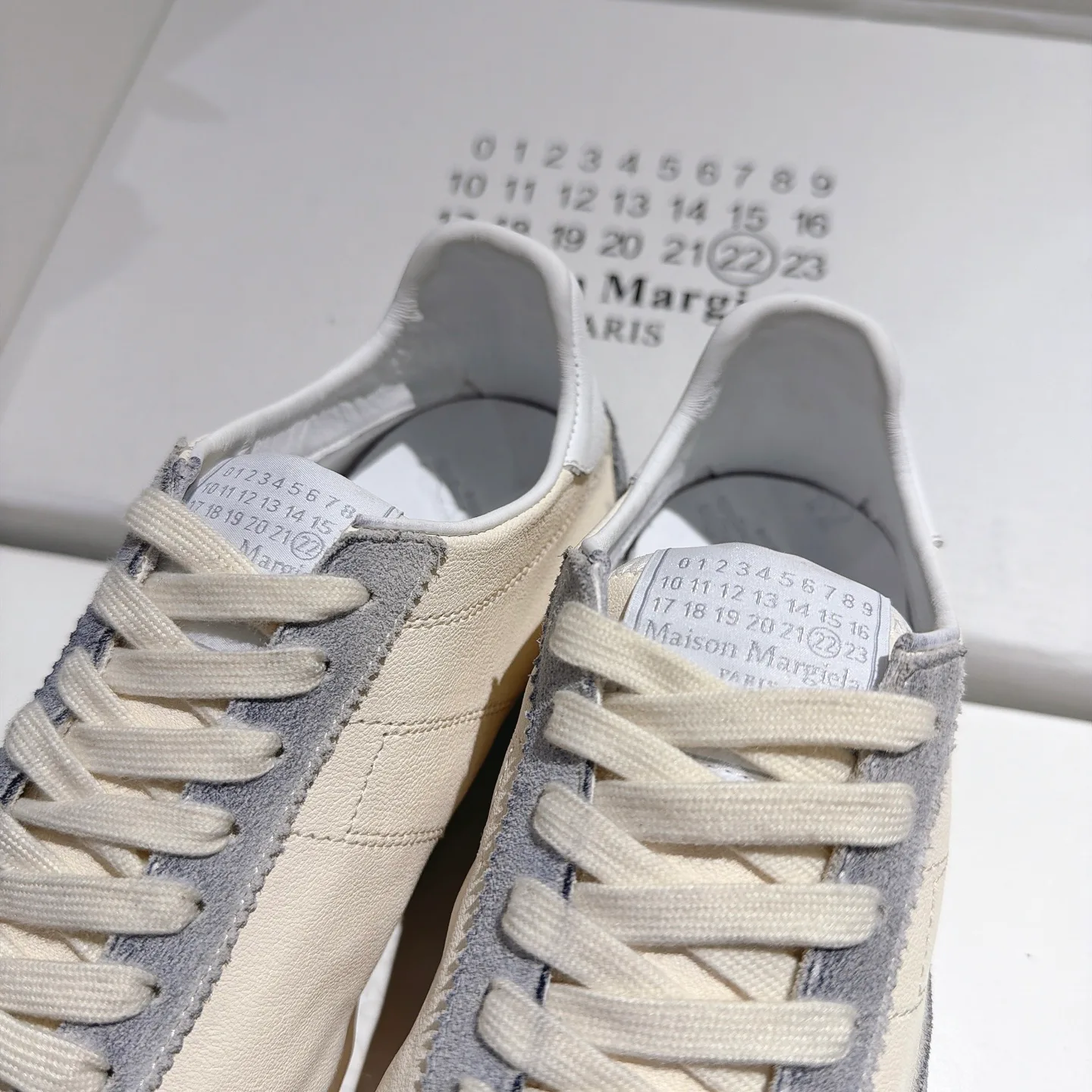 Кроссовки Женские Maison Margiela 18466273