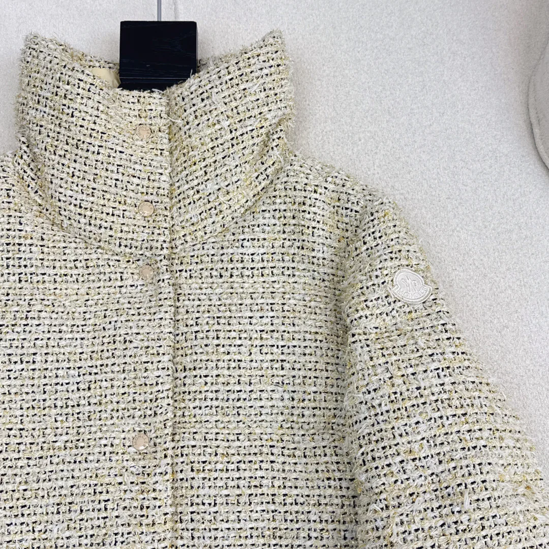 Куртки И Пуховики Женские Moncler 818900