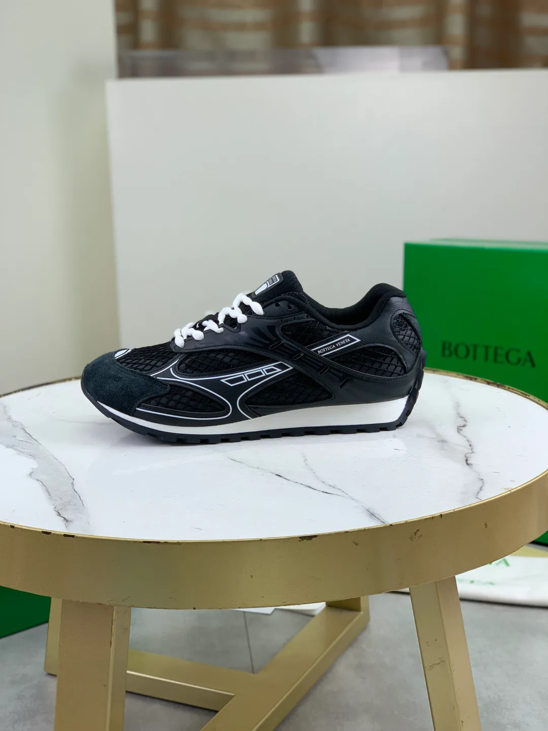 Кроссовки Женские Bottega Veneta 18365194