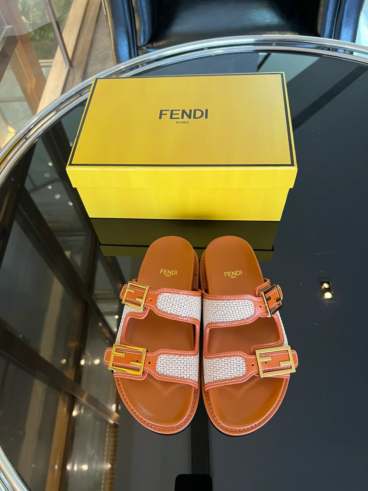 Шлепанцы Женские Fendi 22524