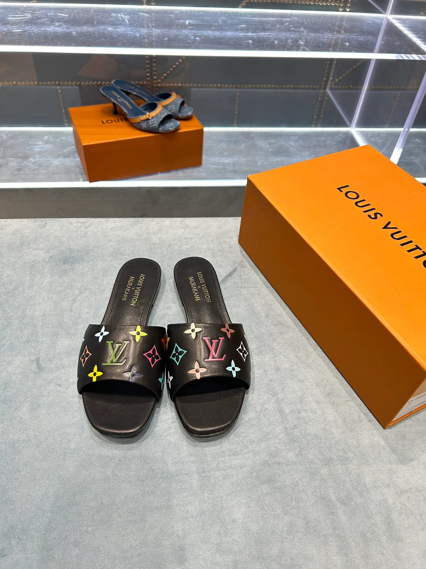 Шлепанцы Женские Louis Vuitton 21131