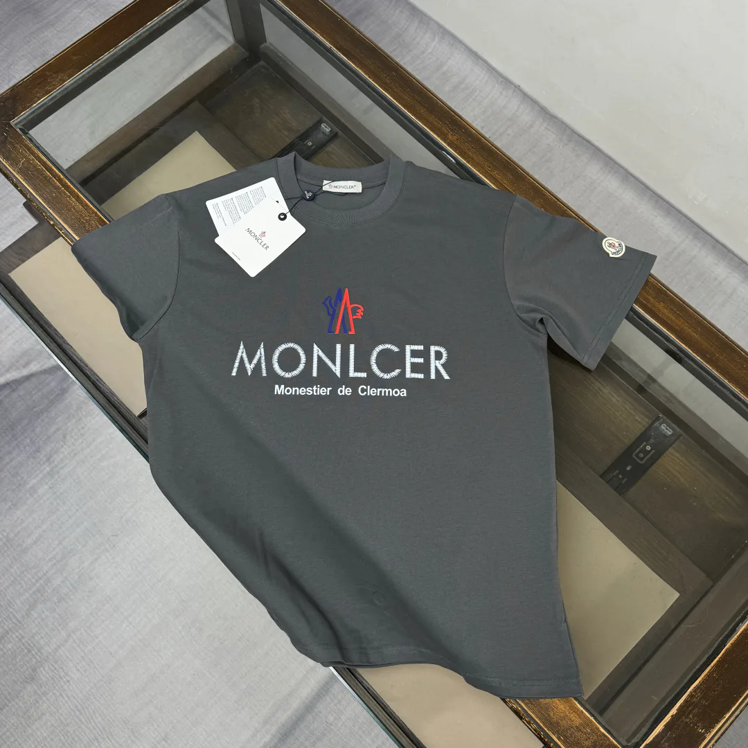 Футболки Женские Moncler 10292174
