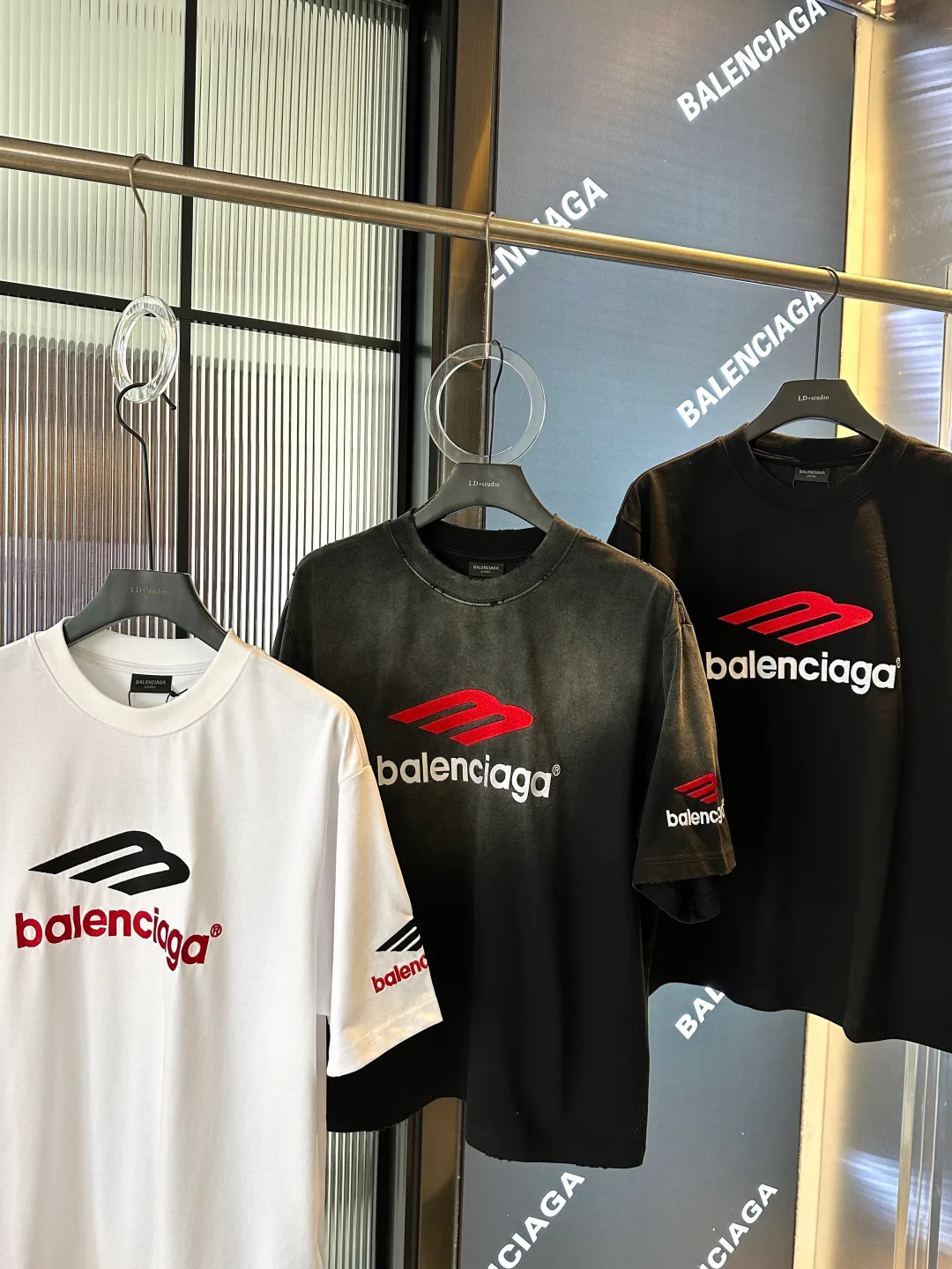 Футболки Женские Balenciaga 14398