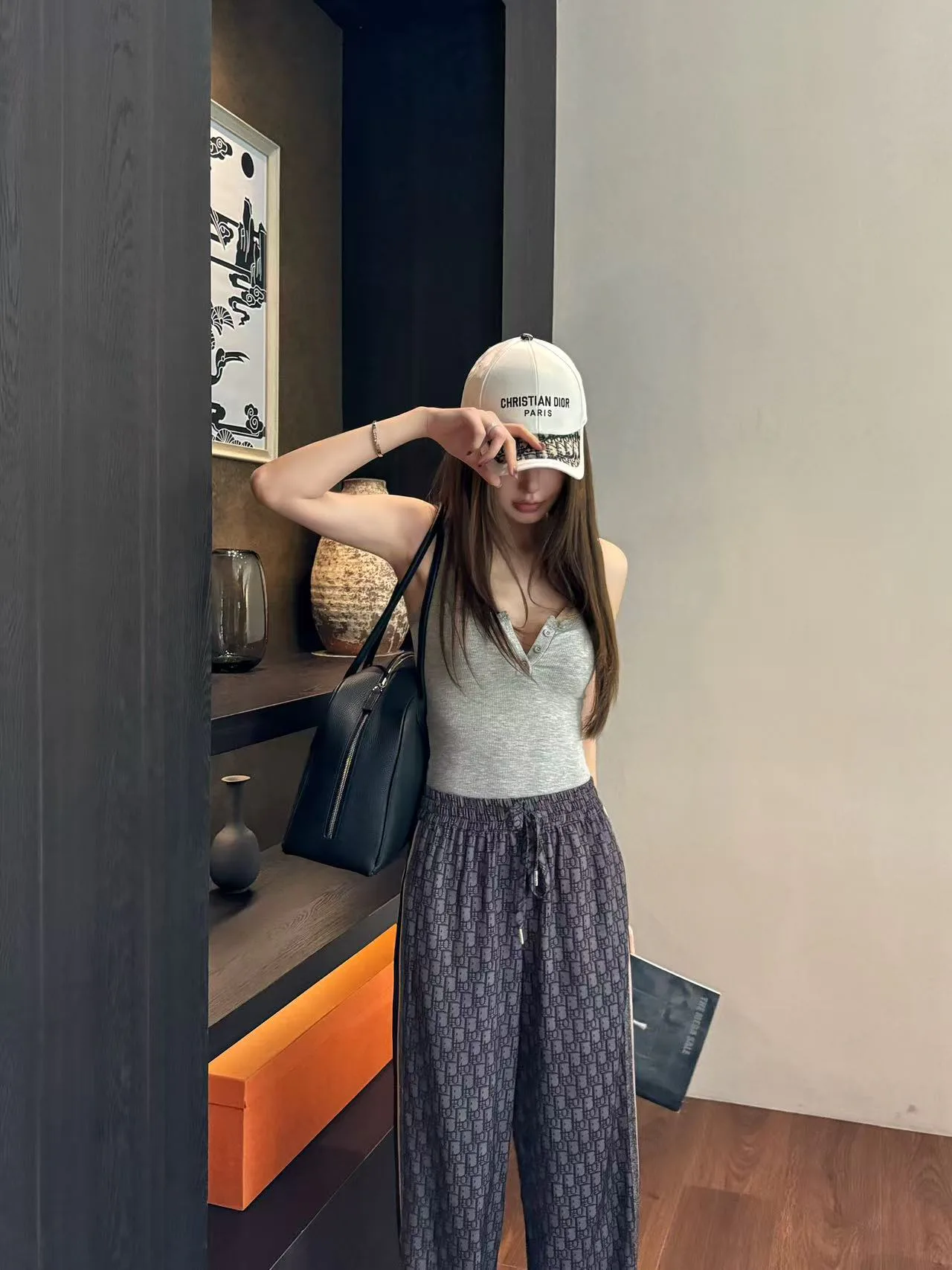 Брюки Женские Christian Dior 11417120
