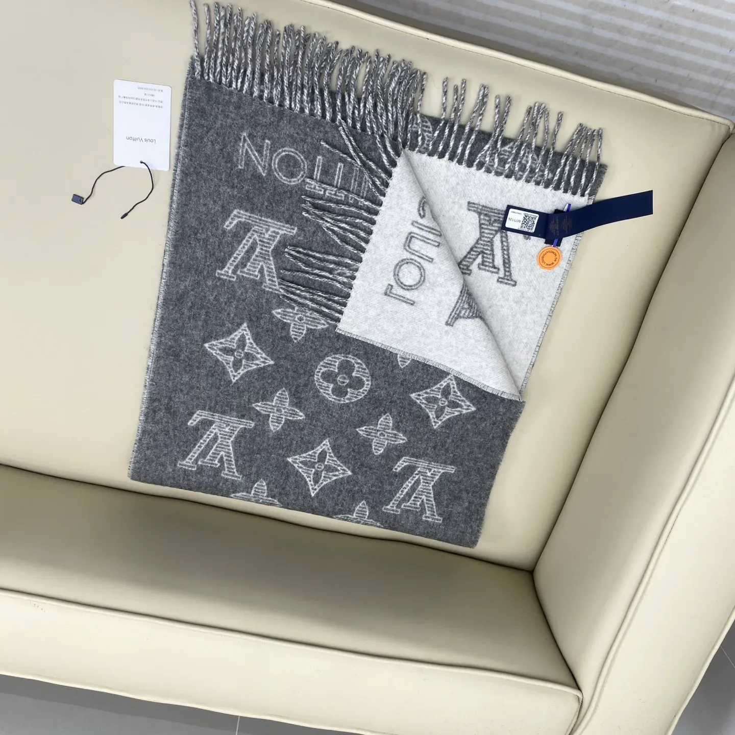 Шарфы Louis Vuitton 563345