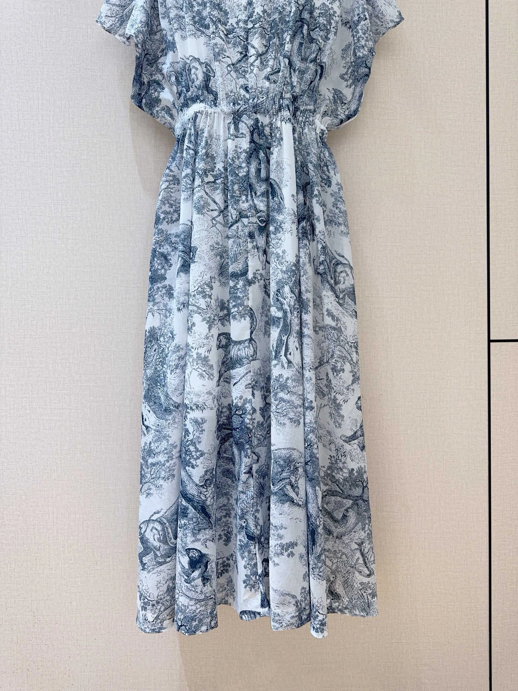 Платья Женские Christian Dior 17290290