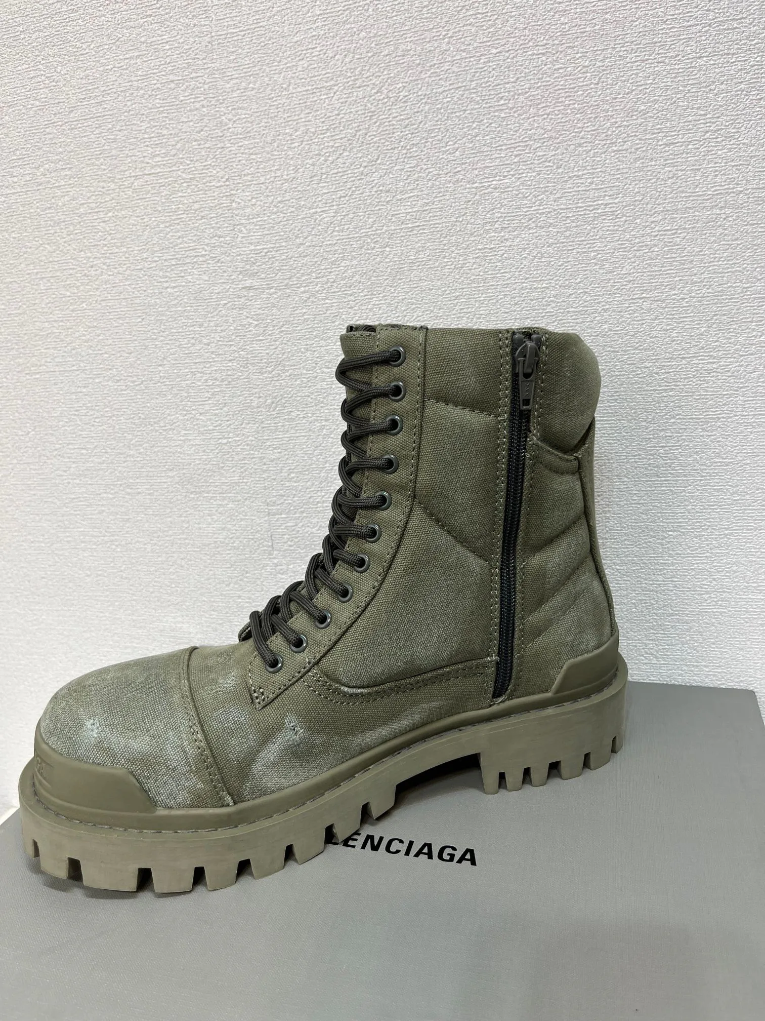 Ботинки Женские Balenciaga 530698