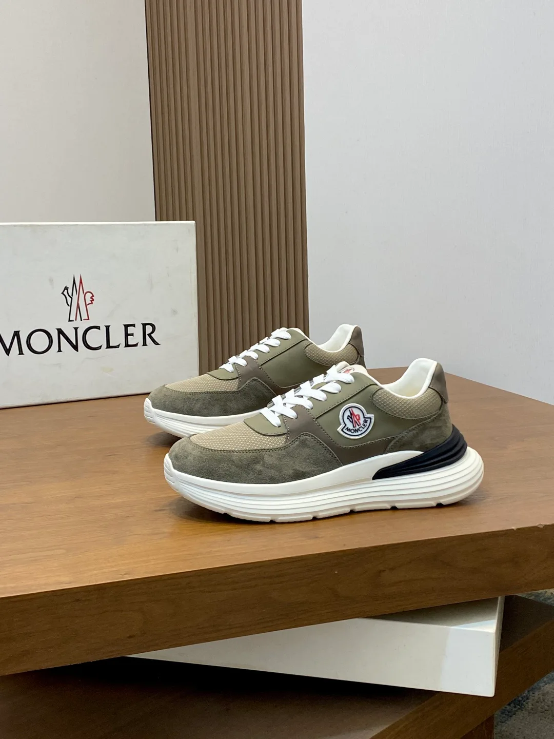 Кроссовки Мужские Moncler 11917378