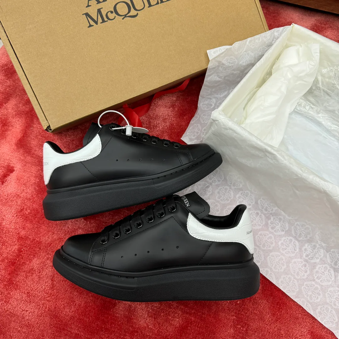 Кроссовки Женские Alexander Mcqueen 11472846
