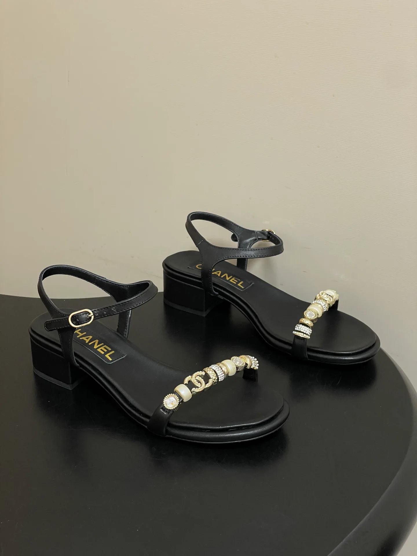 Босоножки Женские Chanel 11886481