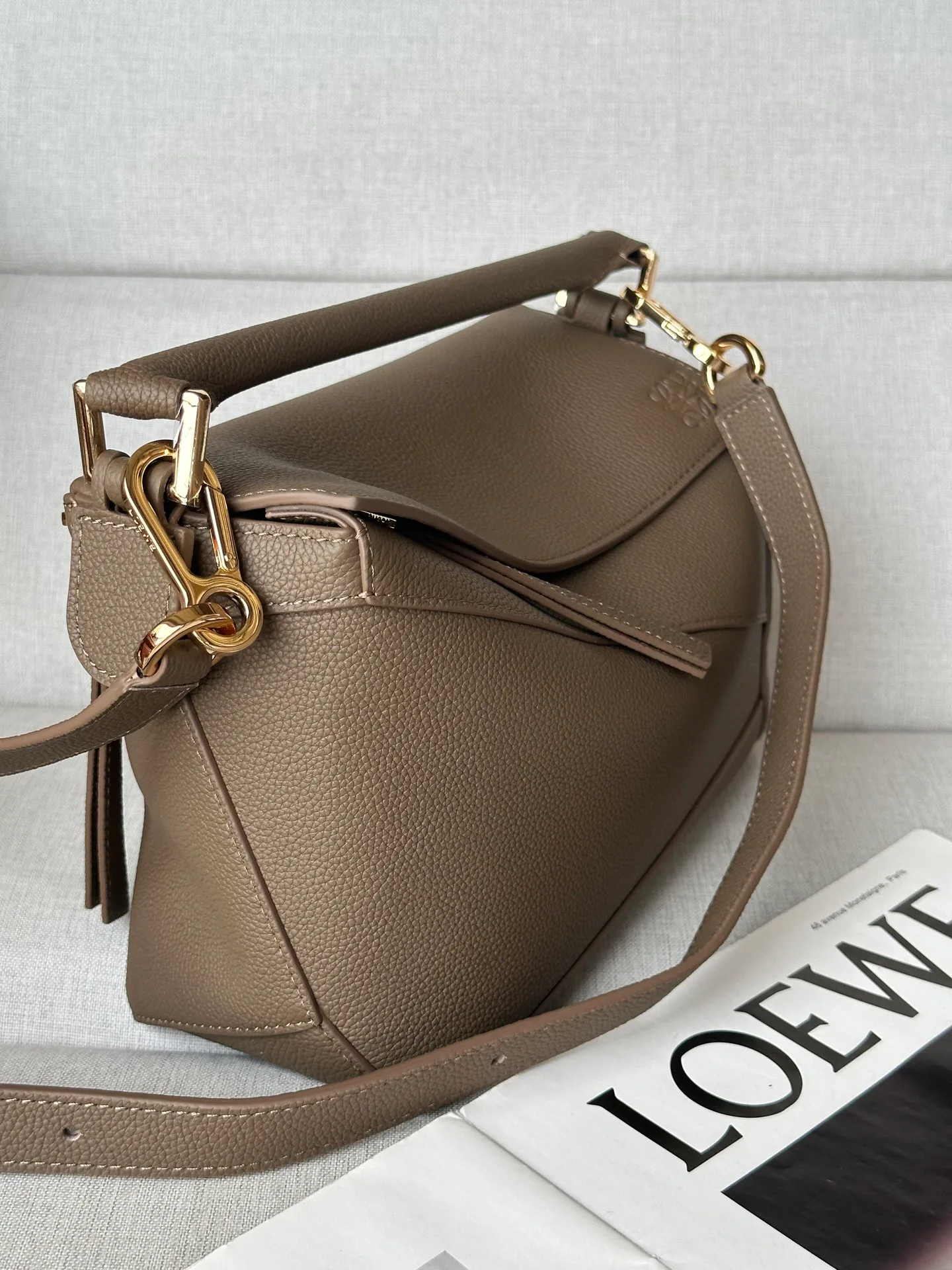 Классические Сумки Женские Loewe 13339540