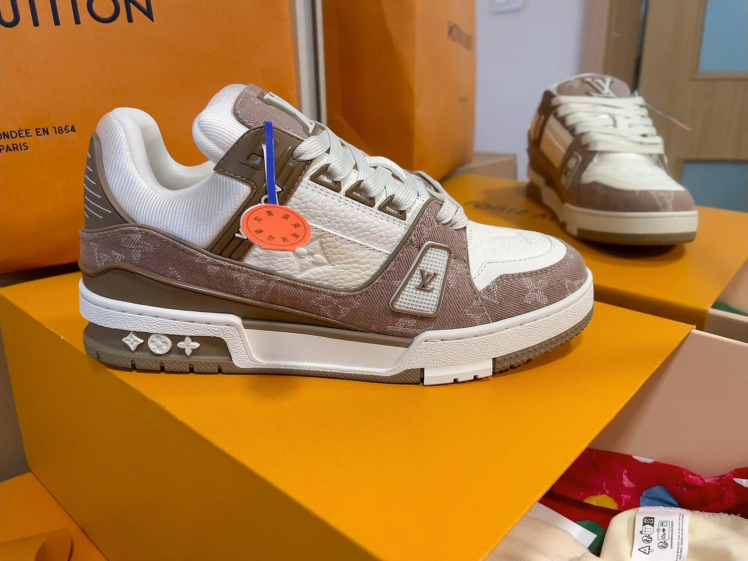 Кроссовки Женские Louis Vuitton 1880913