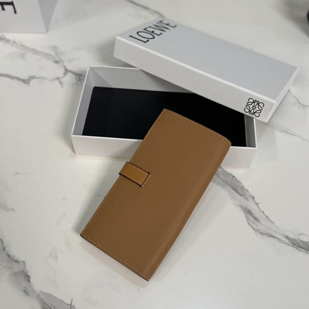 Клатчи Женские Loewe 17331703