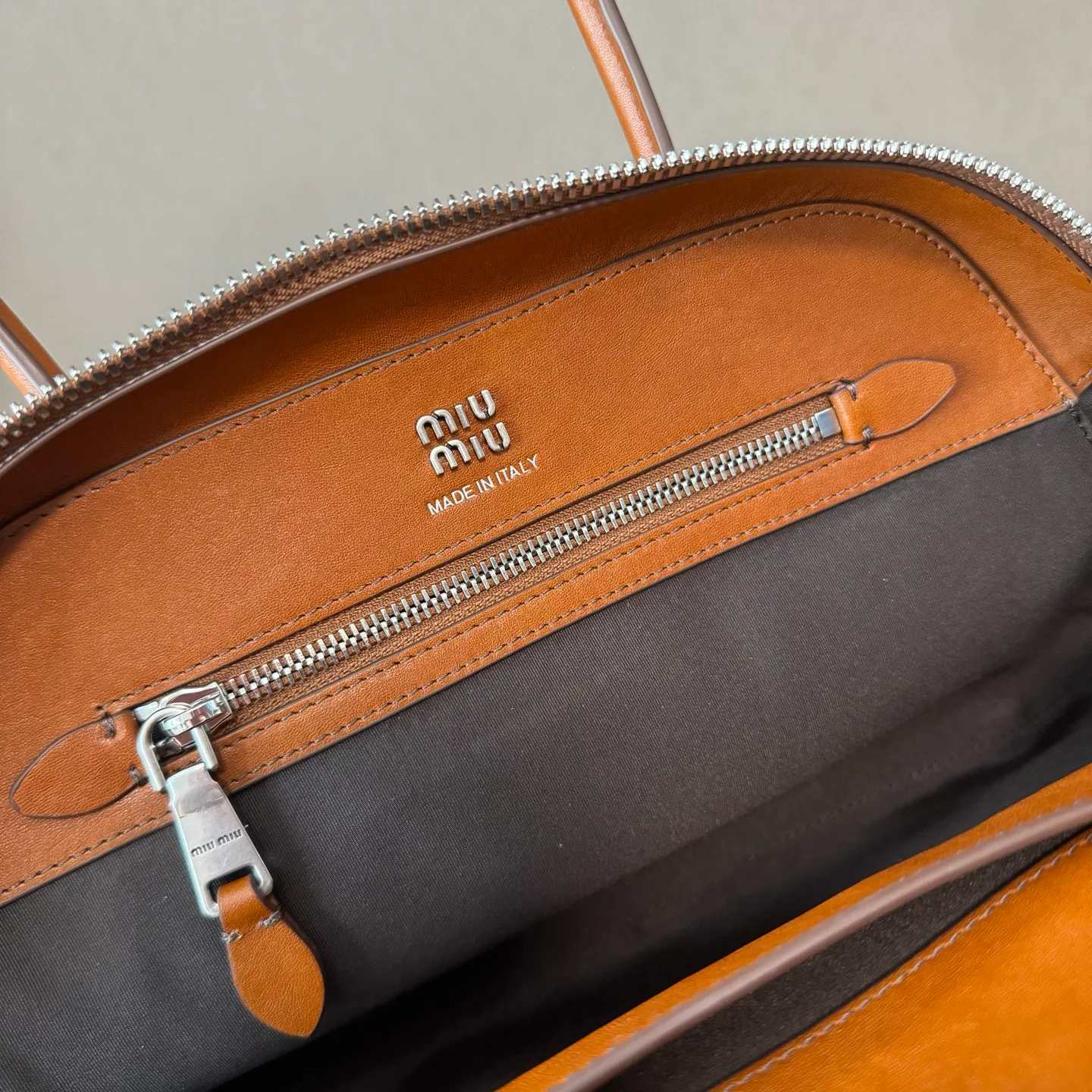 Классические Сумки Женские Miu Miu 11889652