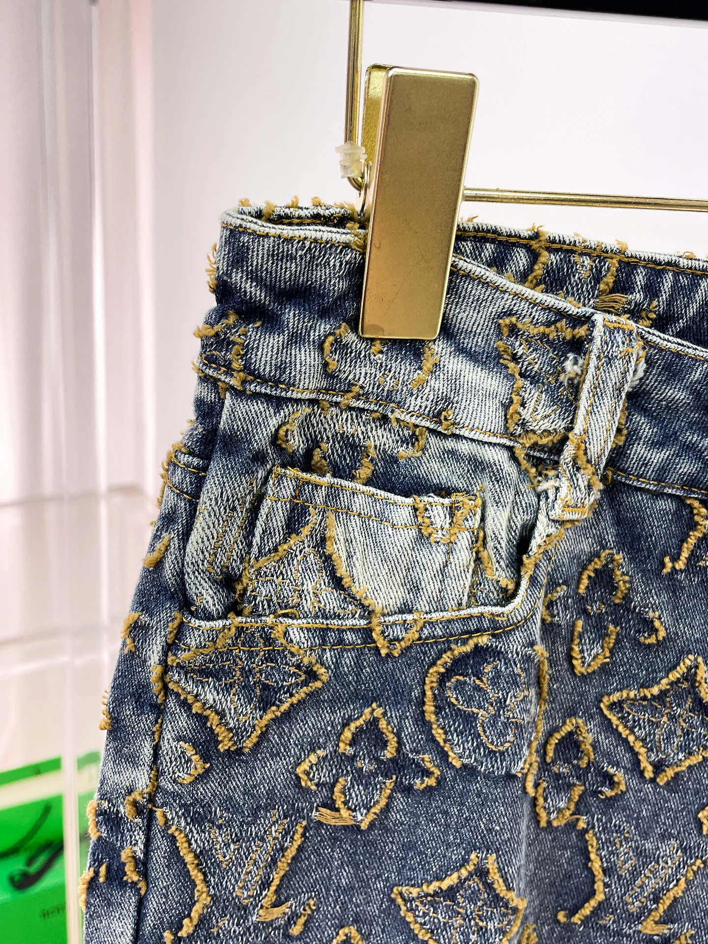 Джинсы Мужские Louis Vuitton 18499645