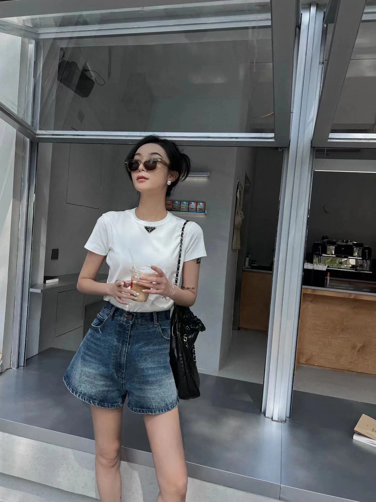 Футболки Женские Prada 17775