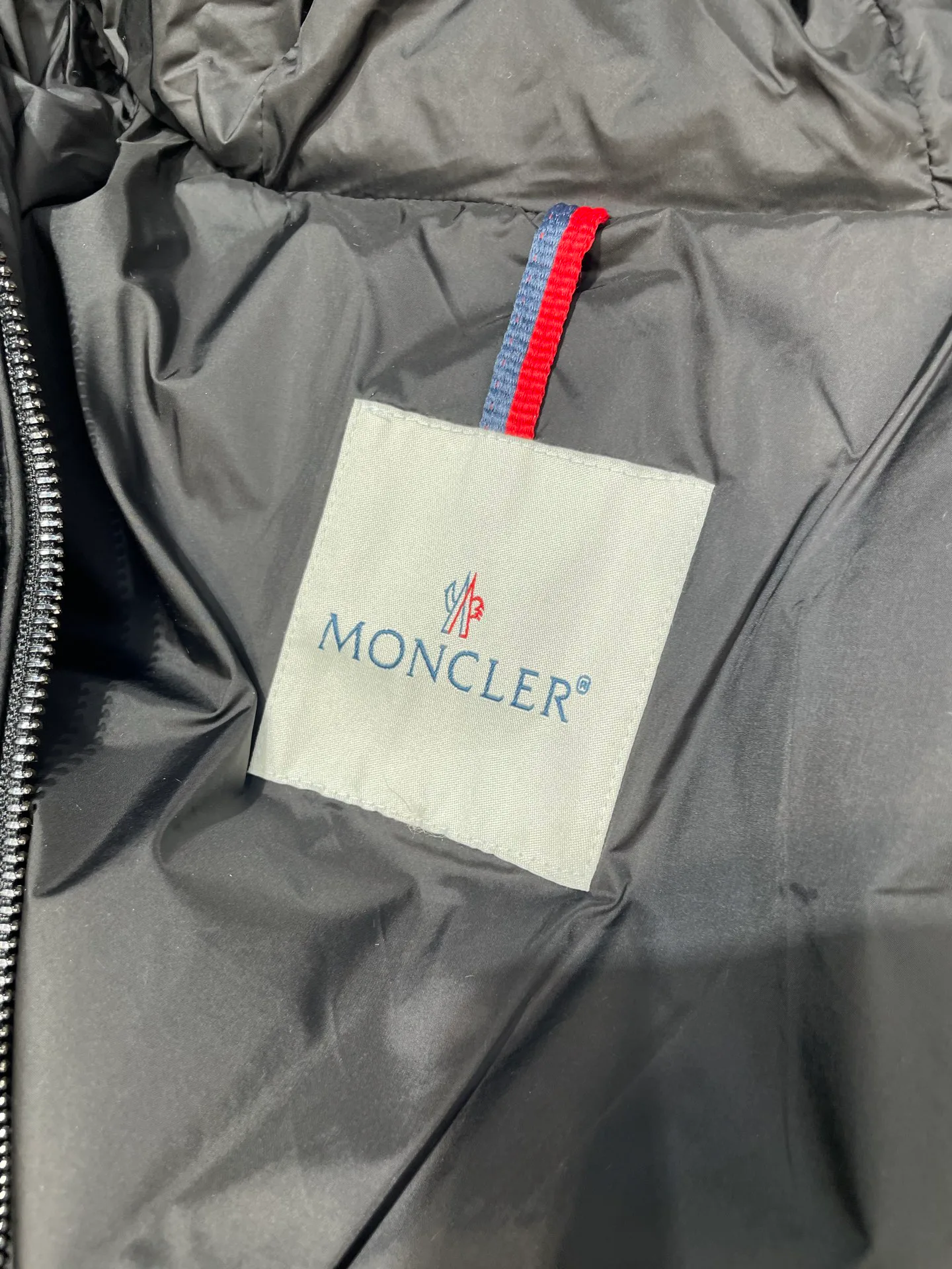 Куртки И Пуховики Женские Moncler 1041721