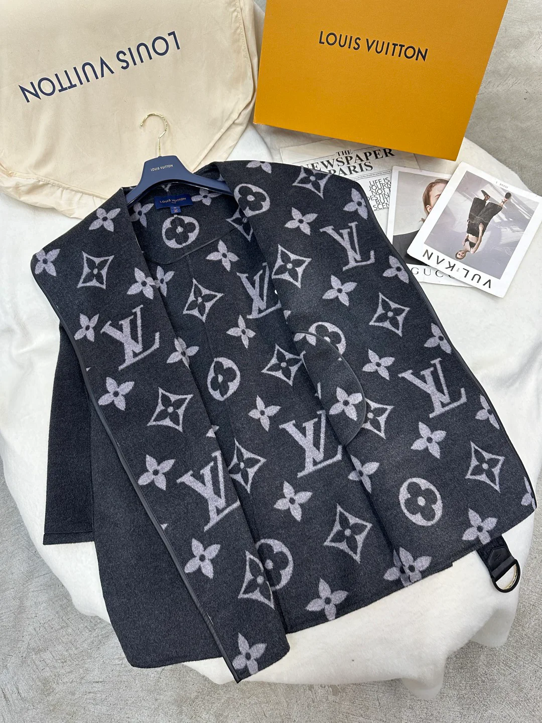 Пальто Женские Louis Vuitton 3532936