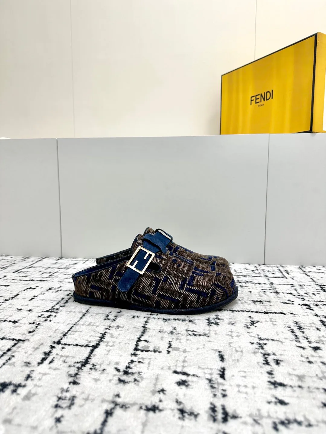 Мюли И Сабо Женские Fendi 22801