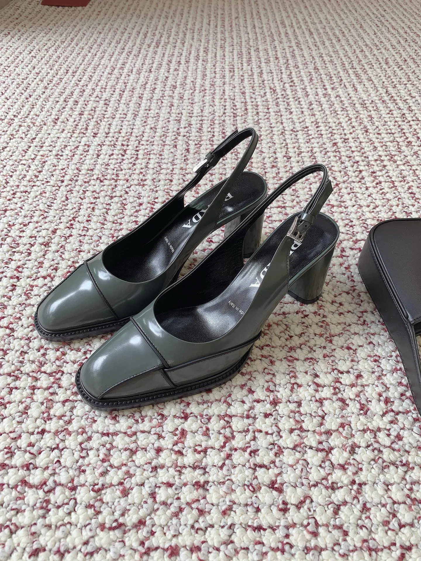 Туфли Женские Prada 12725697