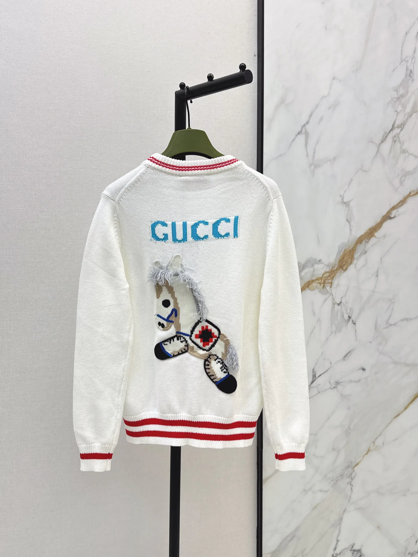 Джемперы И Свитеры Женские Gucci 18031483