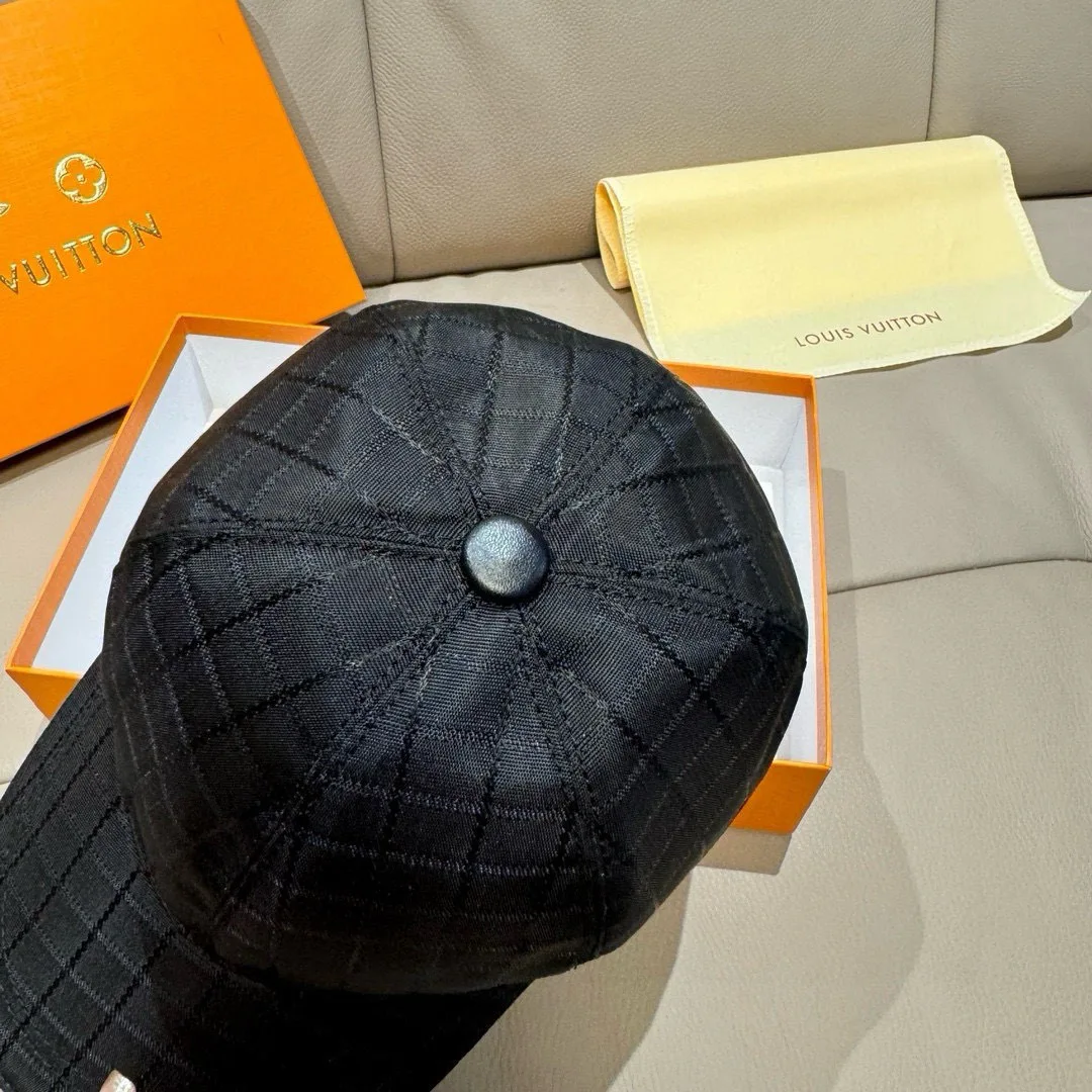 Головные Уборы Louis Vuitton 17515272