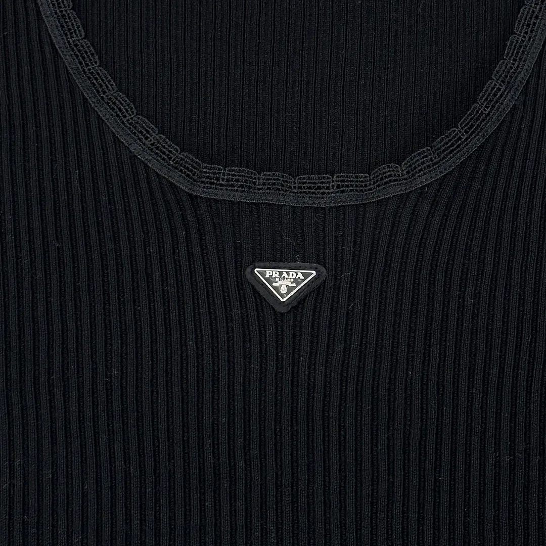 Топы Женские Prada 18031103