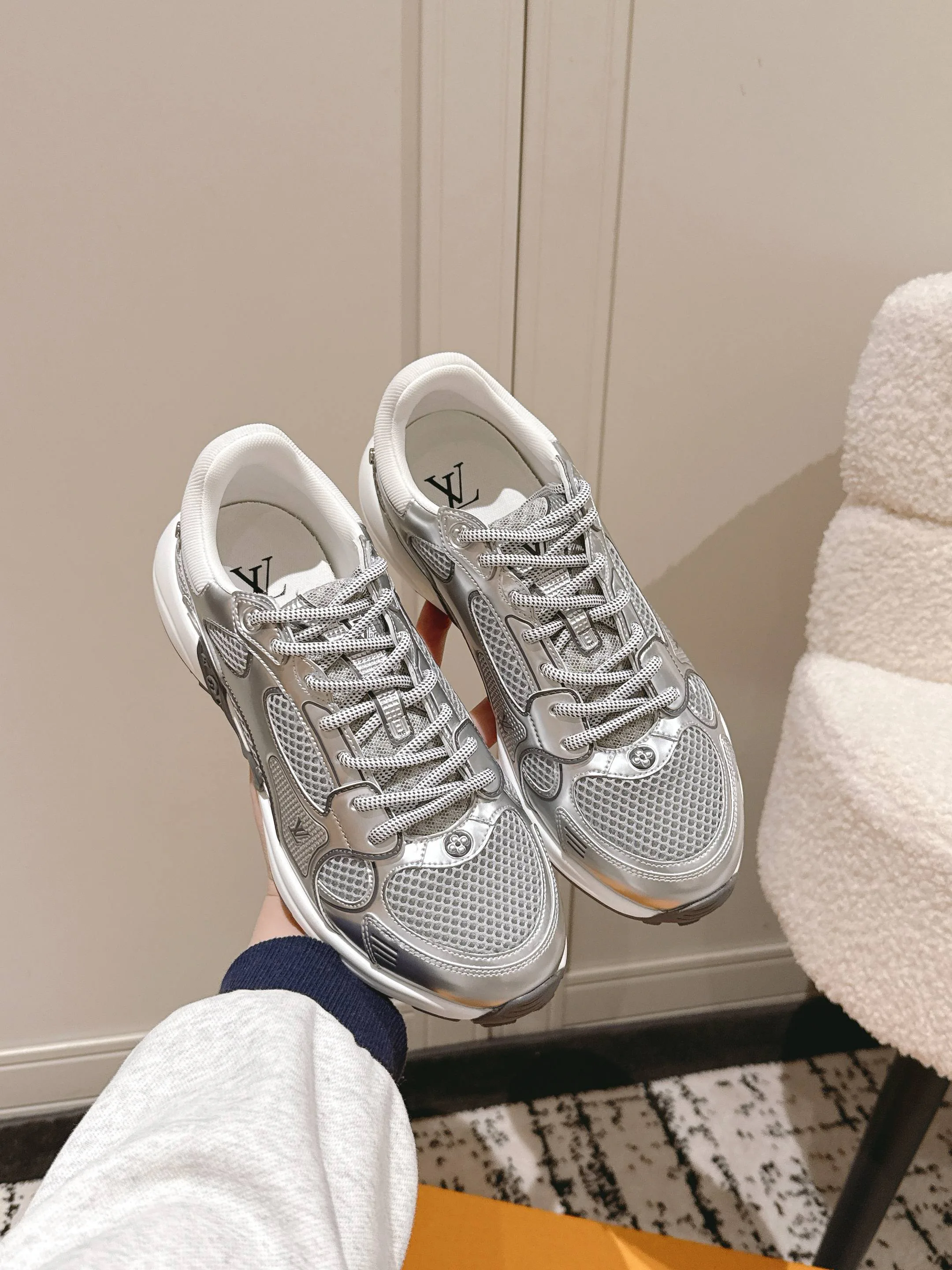 Кроссовки Женские Louis Vuitton 31519