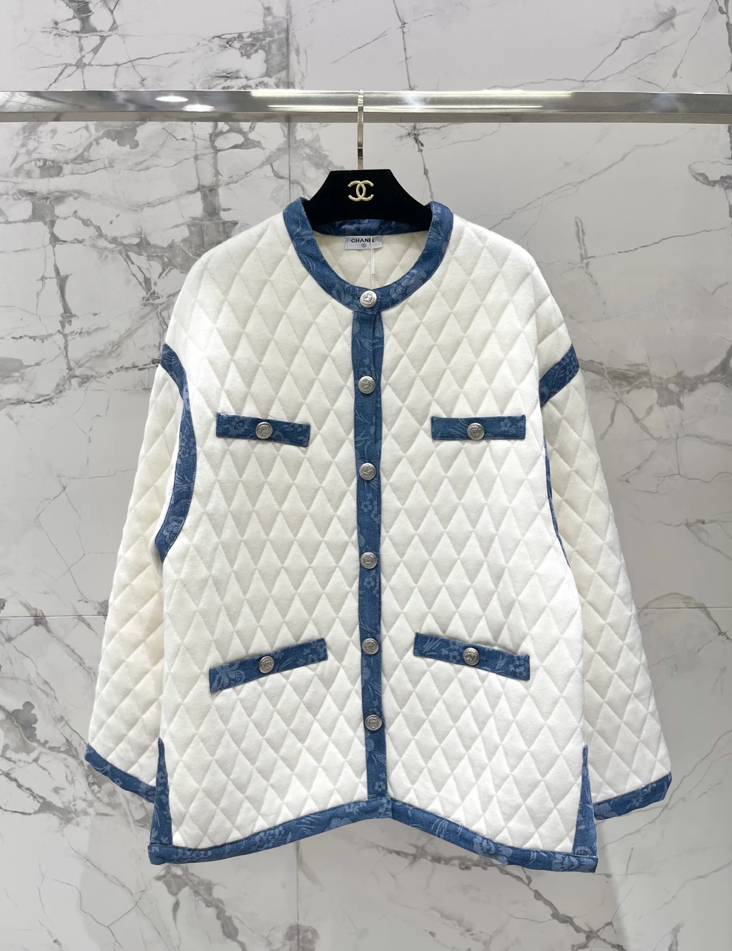 Джемперы И Свитеры Женские Chanel 18407903