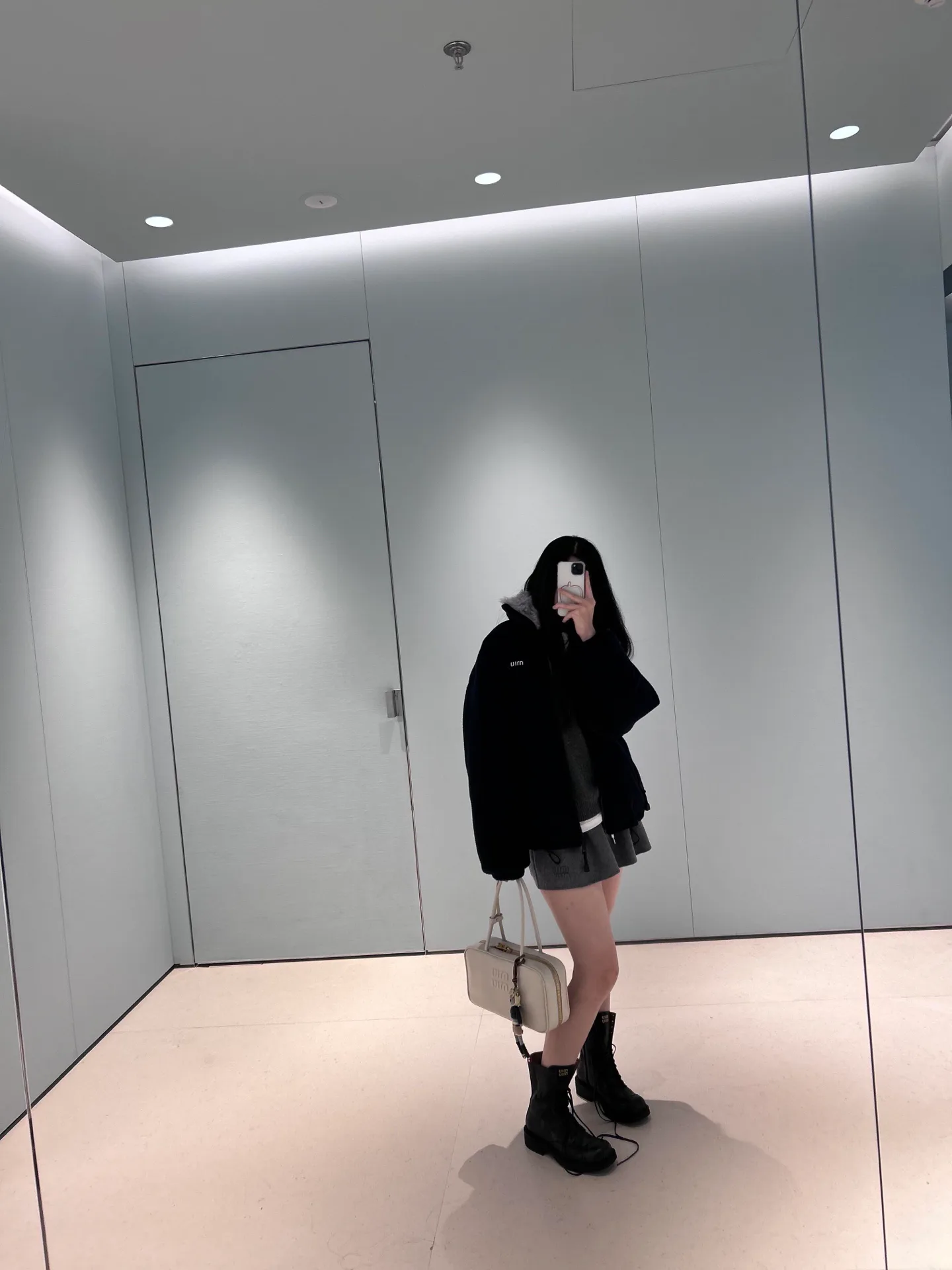 Куртки И Пуховики Женские Miu Miu 132081