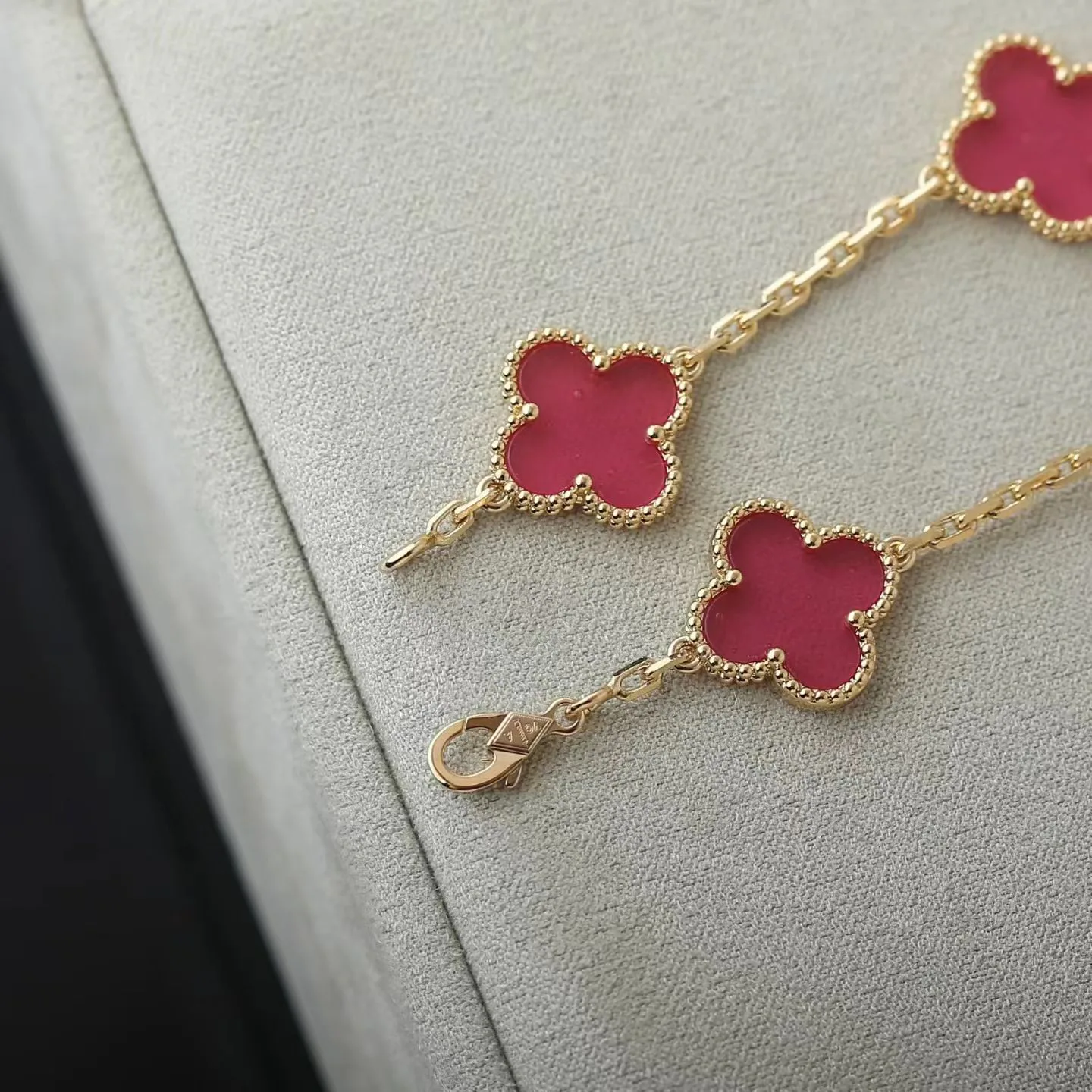 Бижутерия Van Cleef & Arpels 18122380