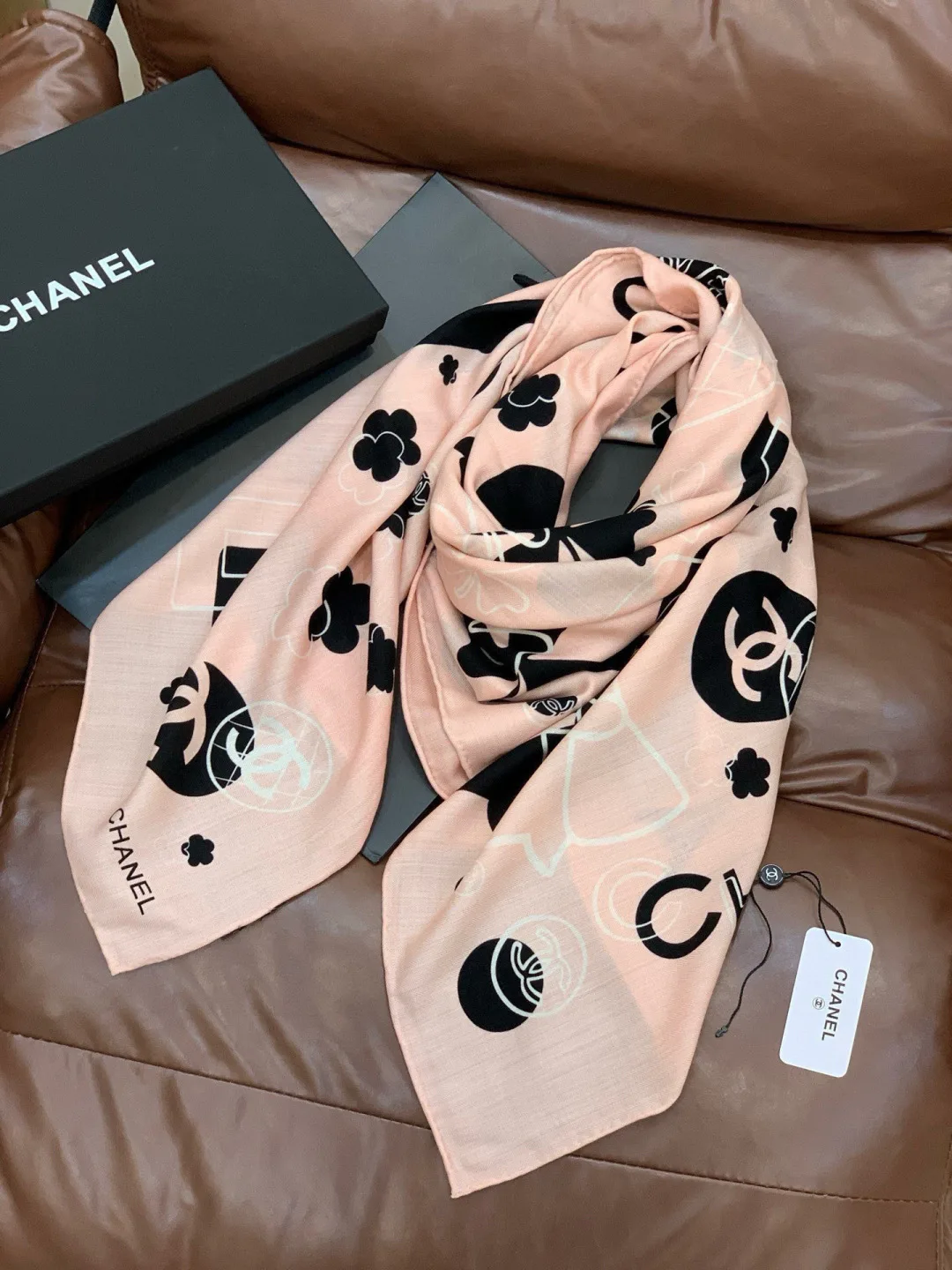 Платки Chanel 18627034